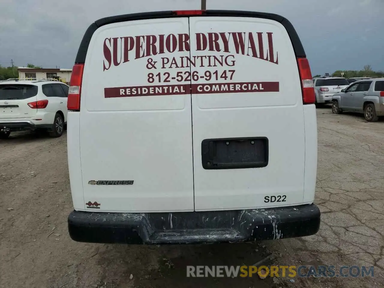 6 Photograph of a damaged car 1GCWGAFP4N1280376 CHEVROLET EXPRESS 2022