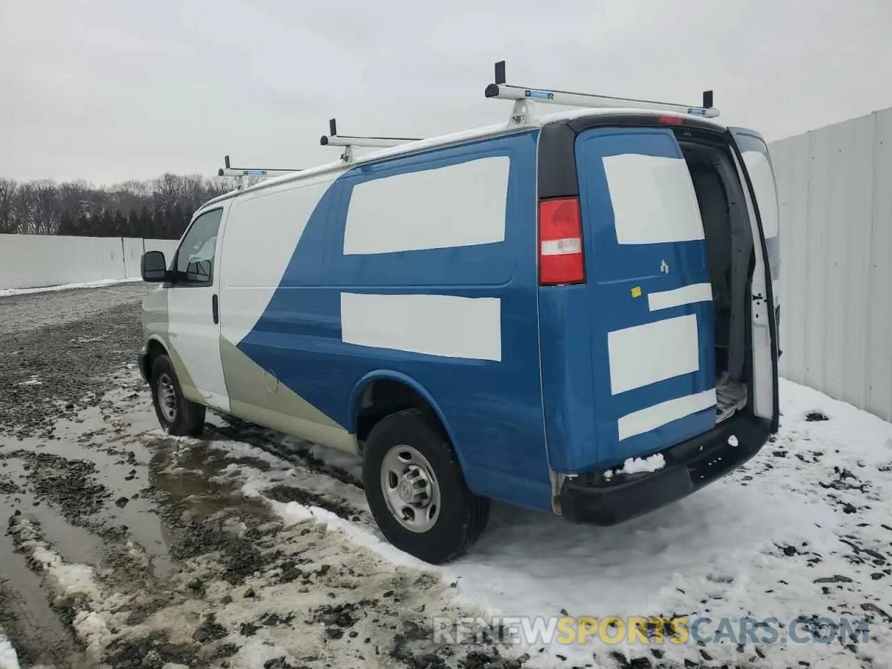 2 Photograph of a damaged car 1GCWGAFP7N1251633 CHEVROLET EXPRESS 2022