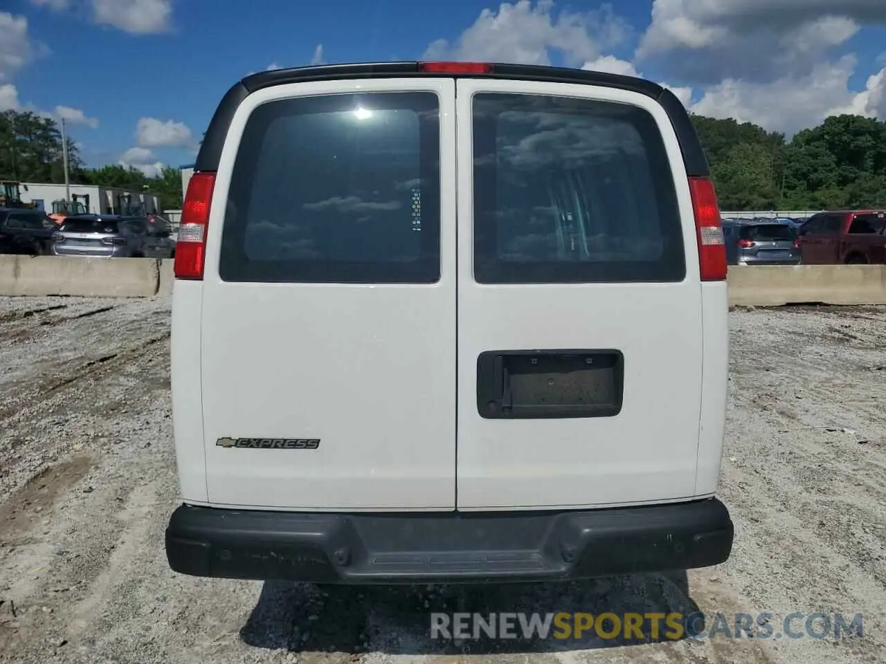 6 Photograph of a damaged car 1GCWGAFPXN1217329 CHEVROLET EXPRESS 2022
