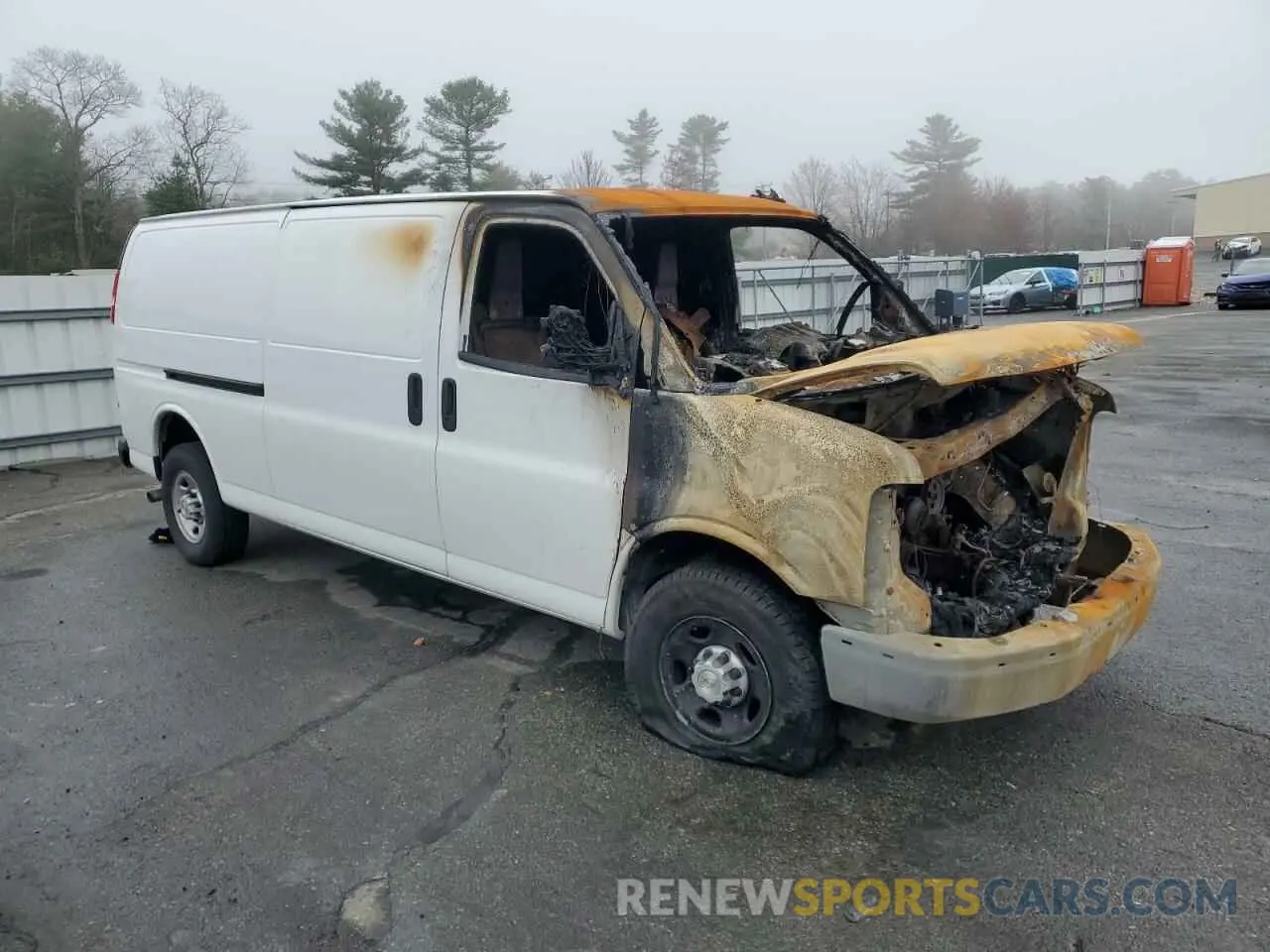 4 Photograph of a damaged car 1GCWGBF78N1283769 CHEVROLET EXPRESS 2022