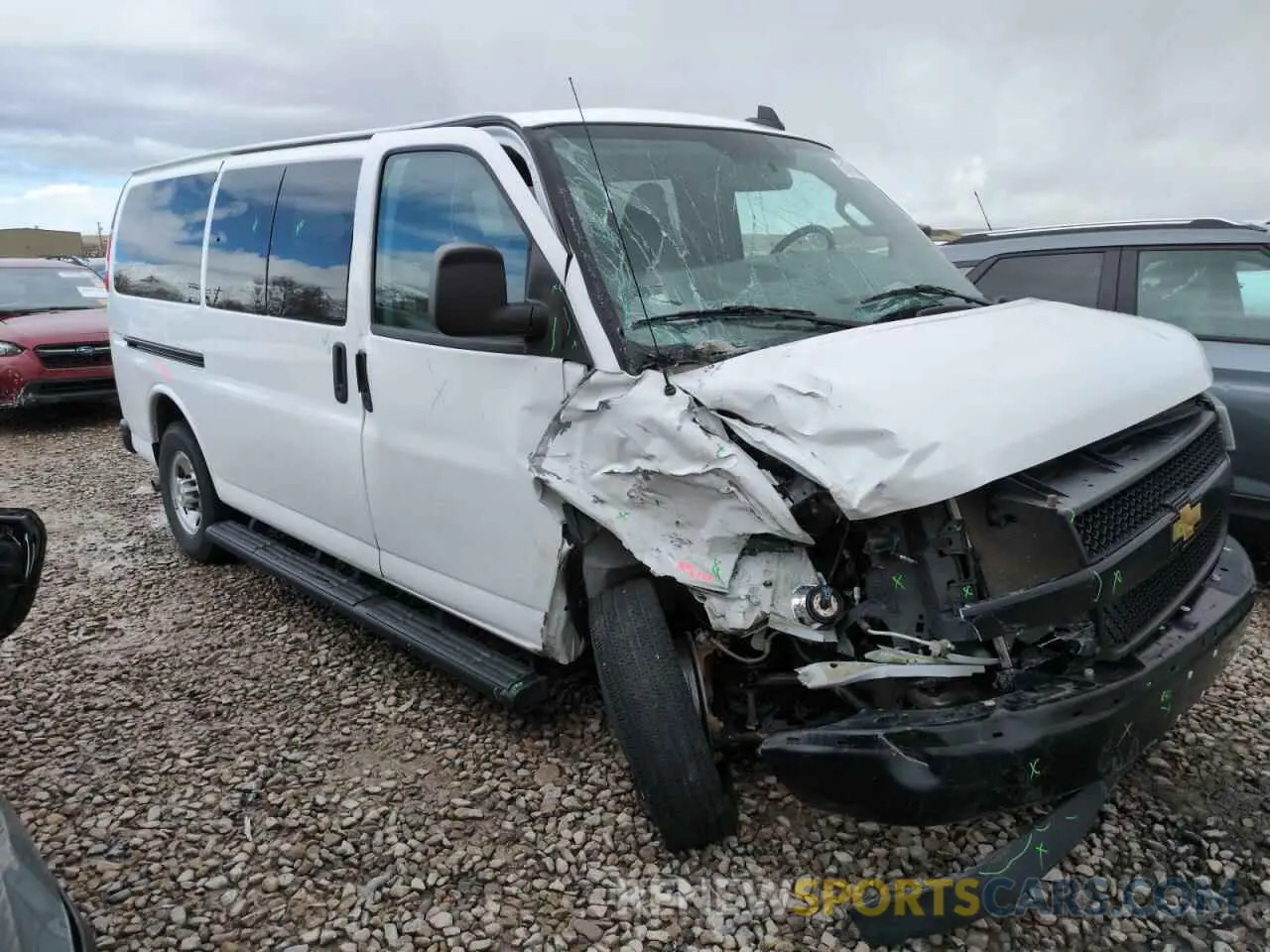 4 Photograph of a damaged car 1GAWGEFP4P1211318 CHEVROLET EXPRESS 2023