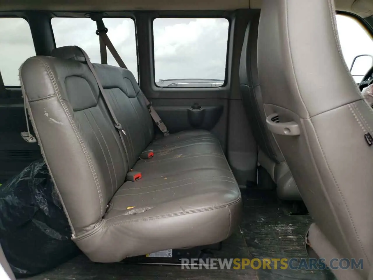 11 Photograph of a damaged car 1GAZGNFP6P1205159 CHEVROLET EXPRESS 2023