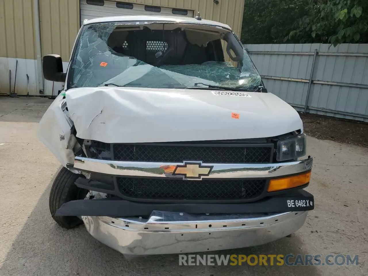 5 Photograph of a damaged car 1GCWGAFP3P1127328 CHEVROLET EXPRESS 2023