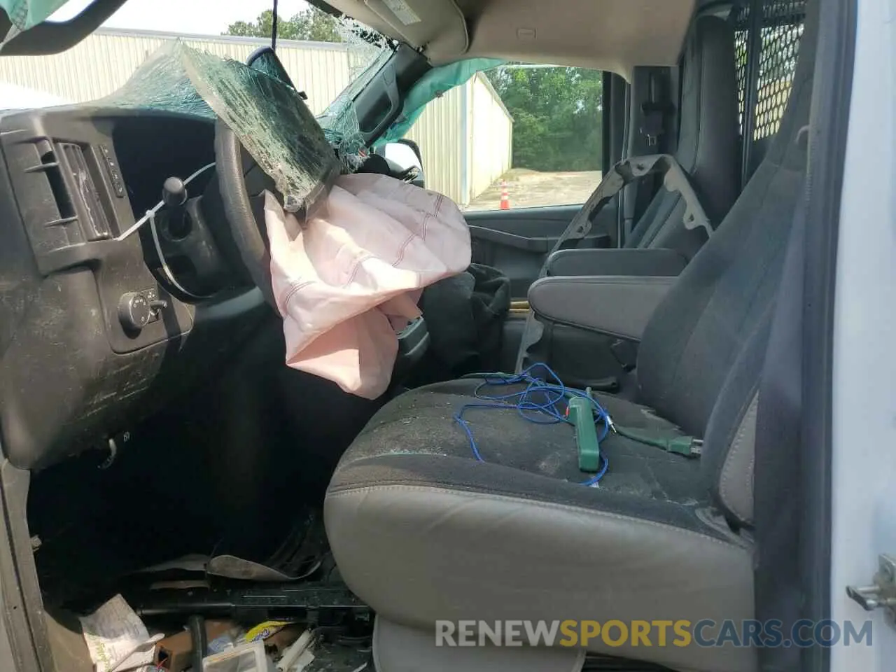 7 Photograph of a damaged car 1GCWGAFP3P1127328 CHEVROLET EXPRESS 2023