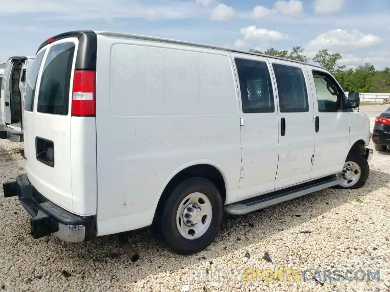 3 Photograph of a damaged car 1GCWGAFPXP1197666 CHEVROLET EXPRESS 2023