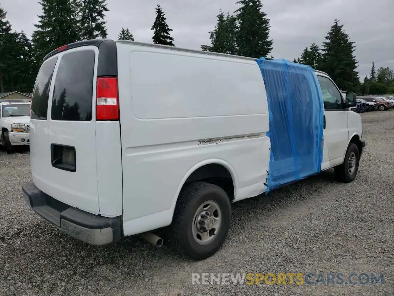 3 Photograph of a damaged car 1GCWGBFP5P1159543 CHEVROLET EXPRESS 2023