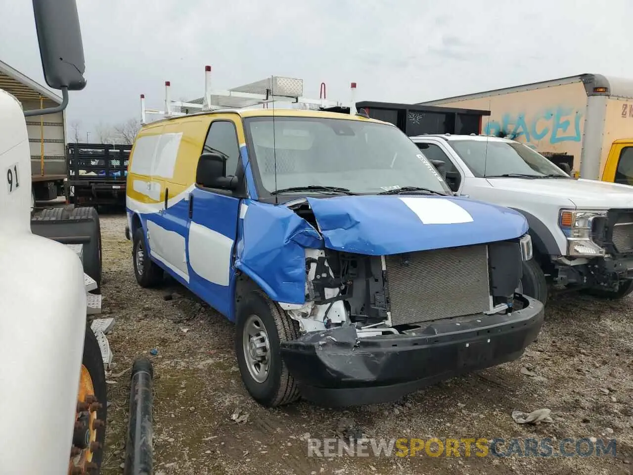 4 Photograph of a damaged car 1GCZGGFP3P1112683 CHEVROLET EXPRESS 2023