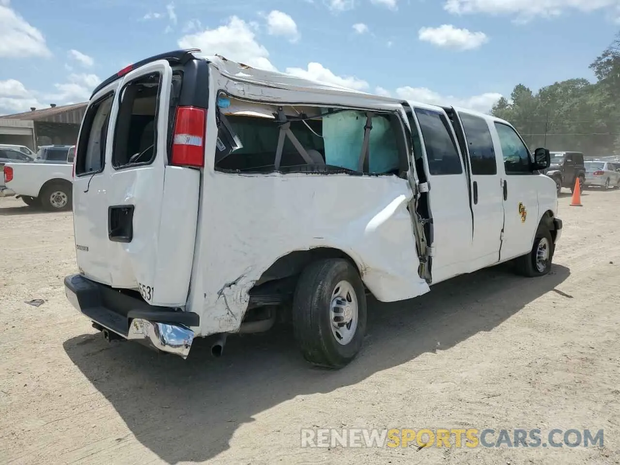 3 Photograph of a damaged car 1GAZGNFP6R1240691 CHEVROLET EXPRESS 2024