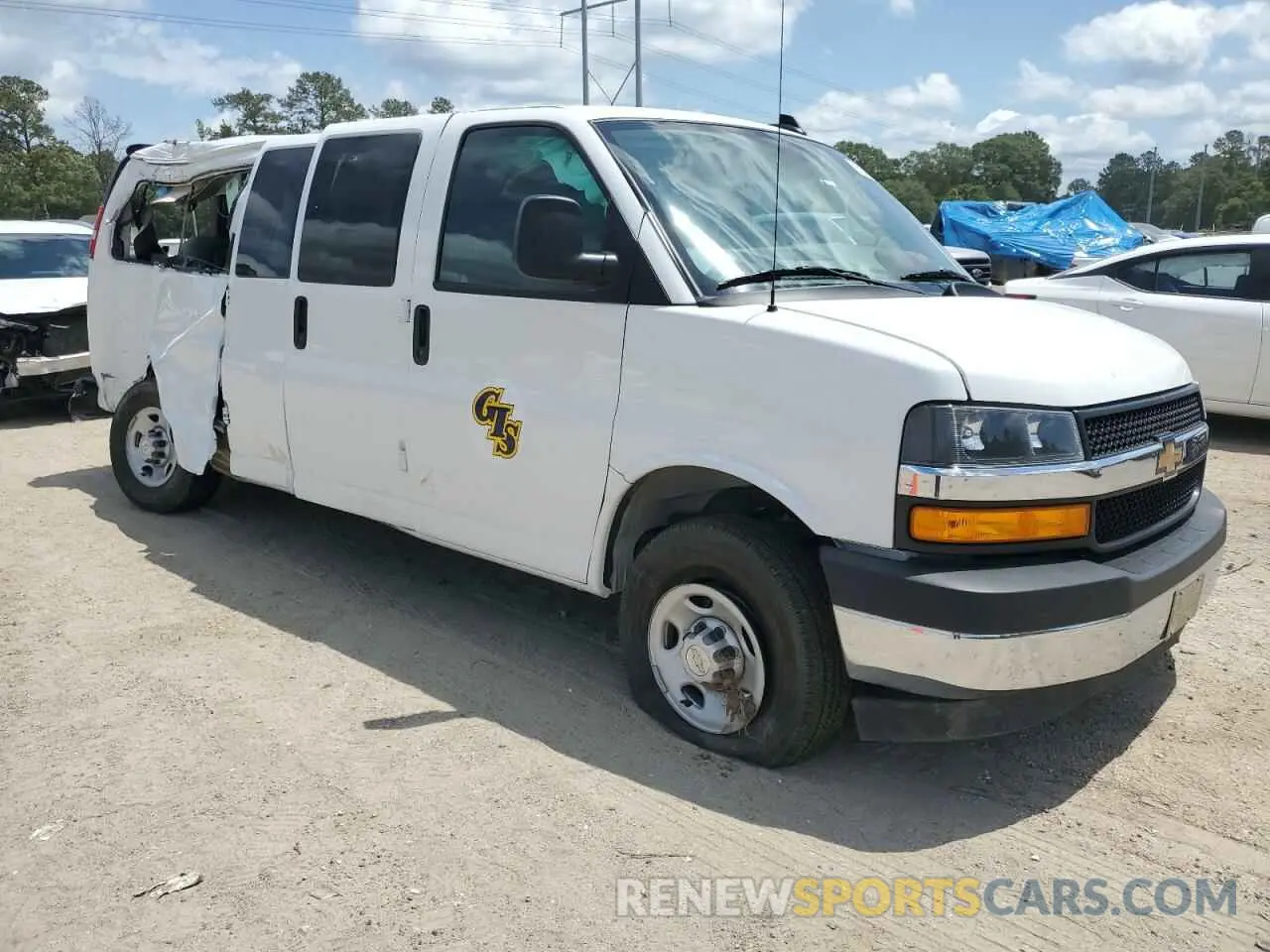 4 Photograph of a damaged car 1GAZGNFP6R1240691 CHEVROLET EXPRESS 2024