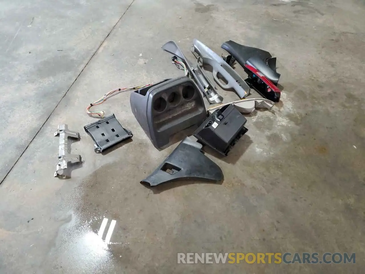 13 Photograph of a damaged car 1GCWGAFP0R1158491 CHEVROLET EXPRESS 2024