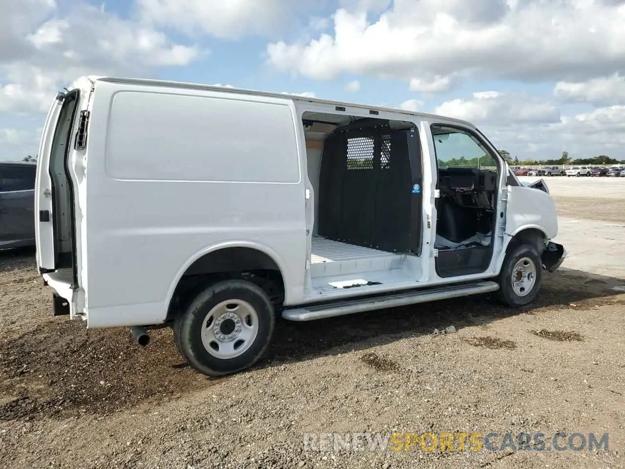 3 Photograph of a damaged car 1GCWGAFP4R1183474 CHEVROLET EXPRESS 2024
