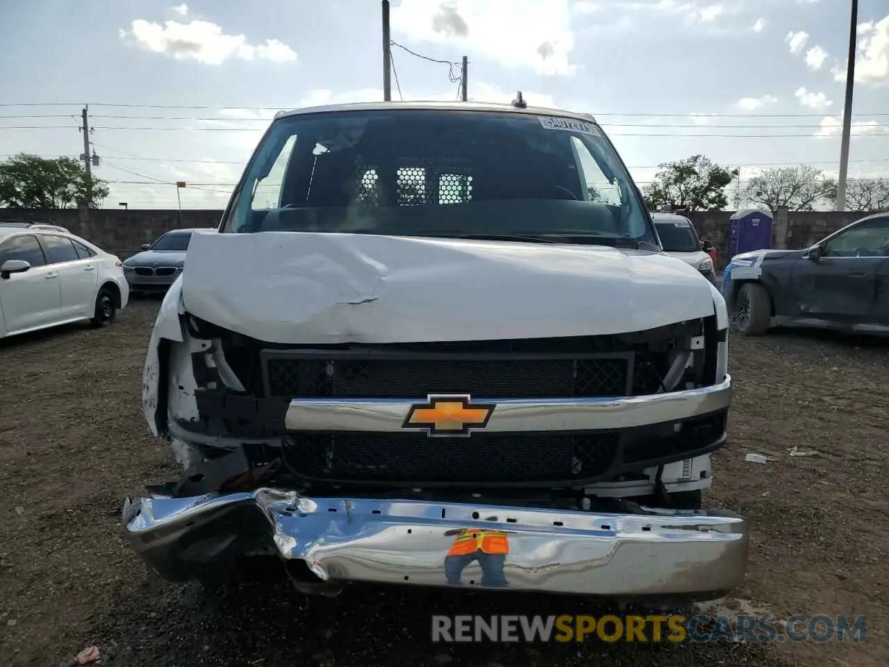 5 Photograph of a damaged car 1GCWGAFP4R1183474 CHEVROLET EXPRESS 2024