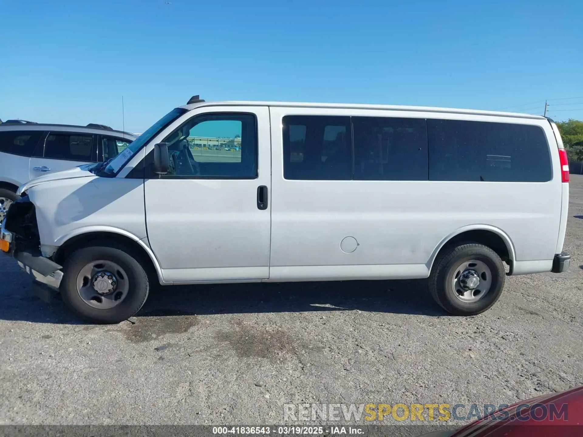 14 Photograph of a damaged car 1GAWGFFG9K1256916 CHEVROLET EXPRESS 2500 2019