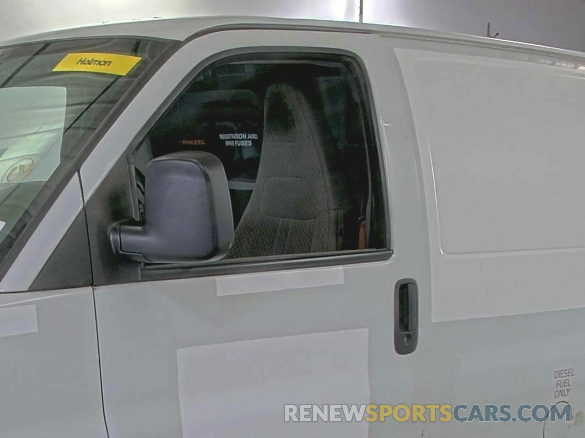 15 Photograph of a damaged car 1GCWGAF10K1222675 CHEVROLET EXPRESS 2500 2019