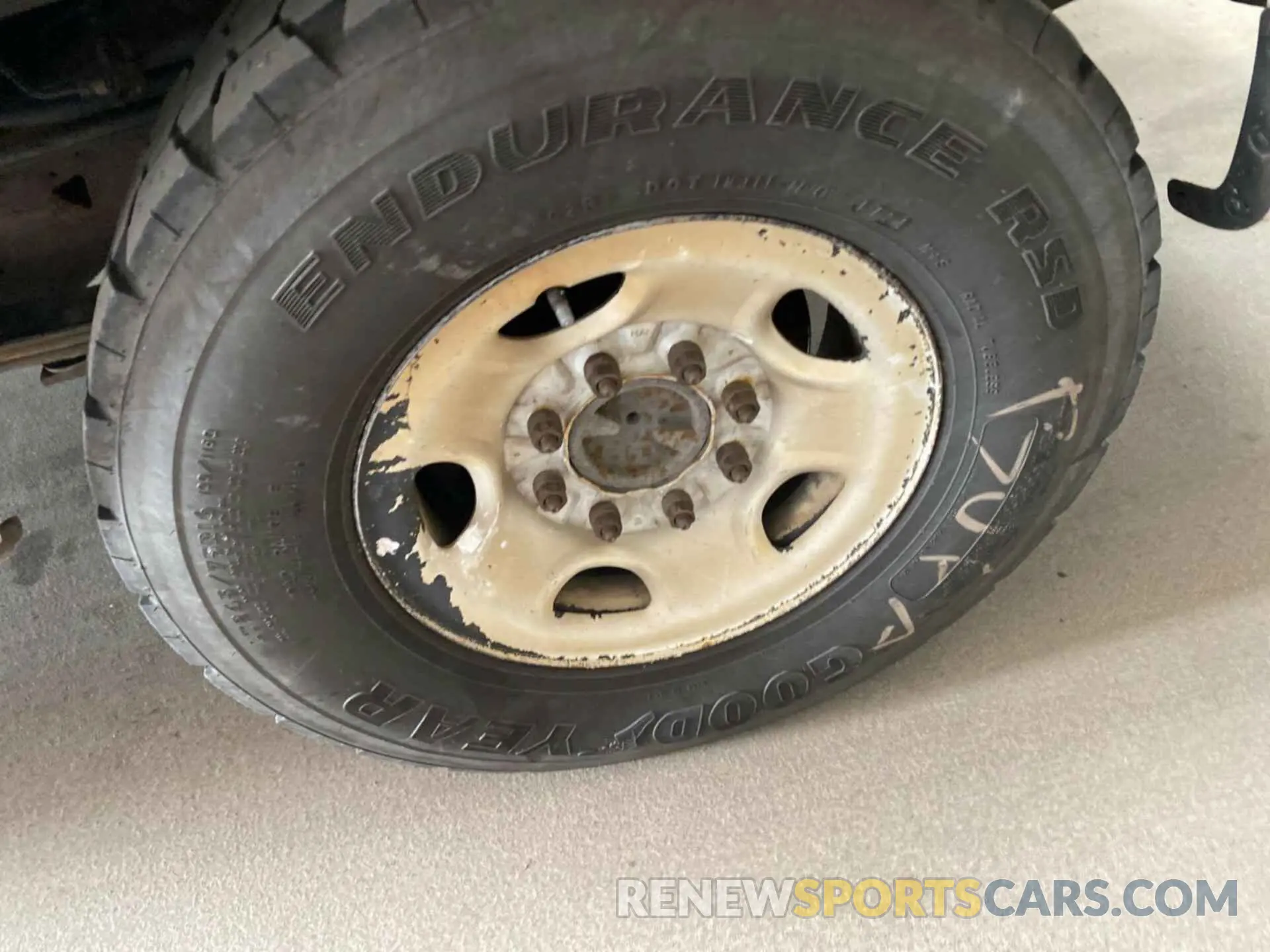26 Photograph of a damaged car 1GCWGAF10K1222675 CHEVROLET EXPRESS 2500 2019
