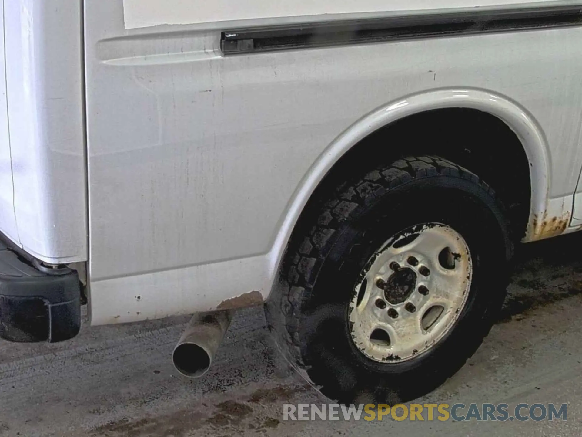 27 Photograph of a damaged car 1GCWGAF10K1222675 CHEVROLET EXPRESS 2500 2019