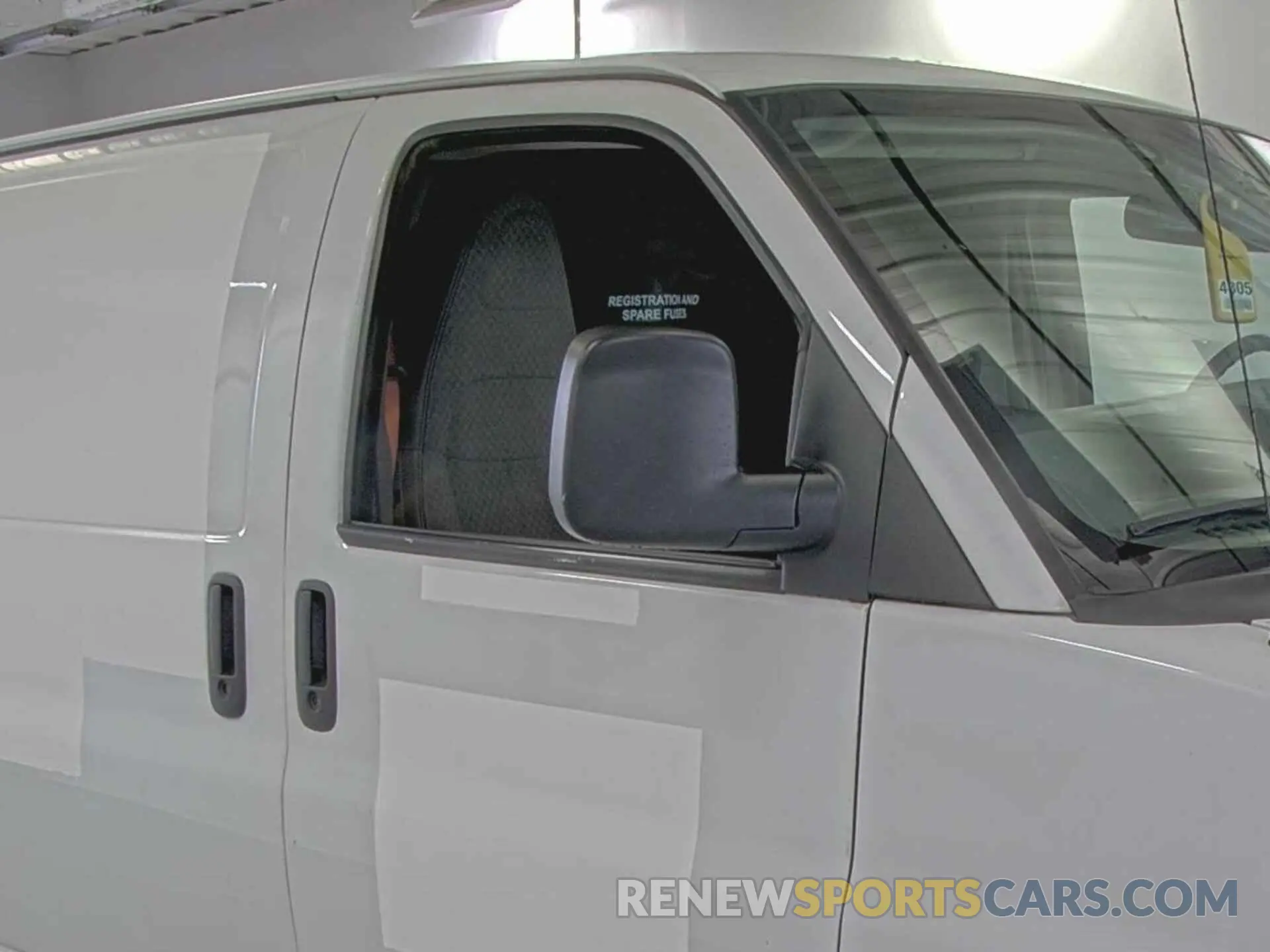 28 Photograph of a damaged car 1GCWGAF10K1222675 CHEVROLET EXPRESS 2500 2019