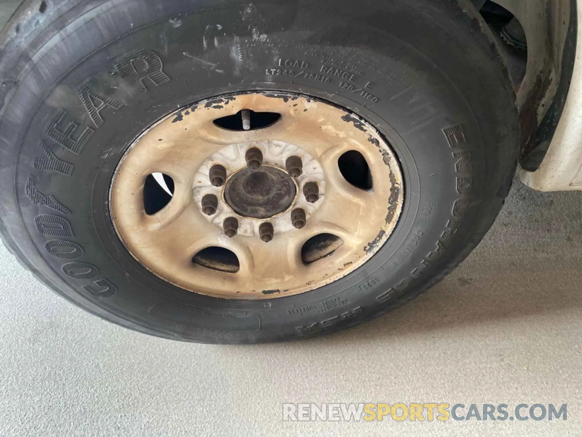 8 Photograph of a damaged car 1GCWGAF10K1222675 CHEVROLET EXPRESS 2500 2019