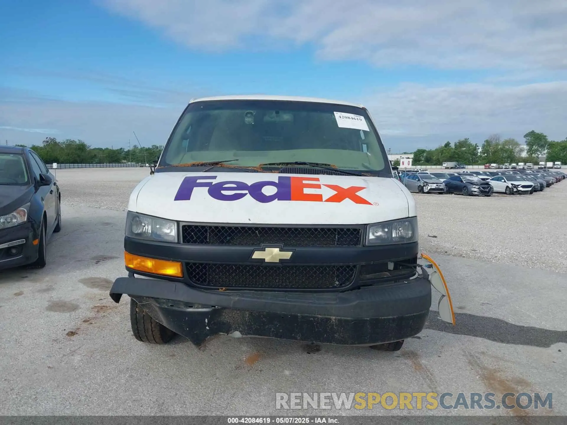 12 Photograph of a damaged car 1GCWGAF16K1370538 CHEVROLET EXPRESS 2500 2019