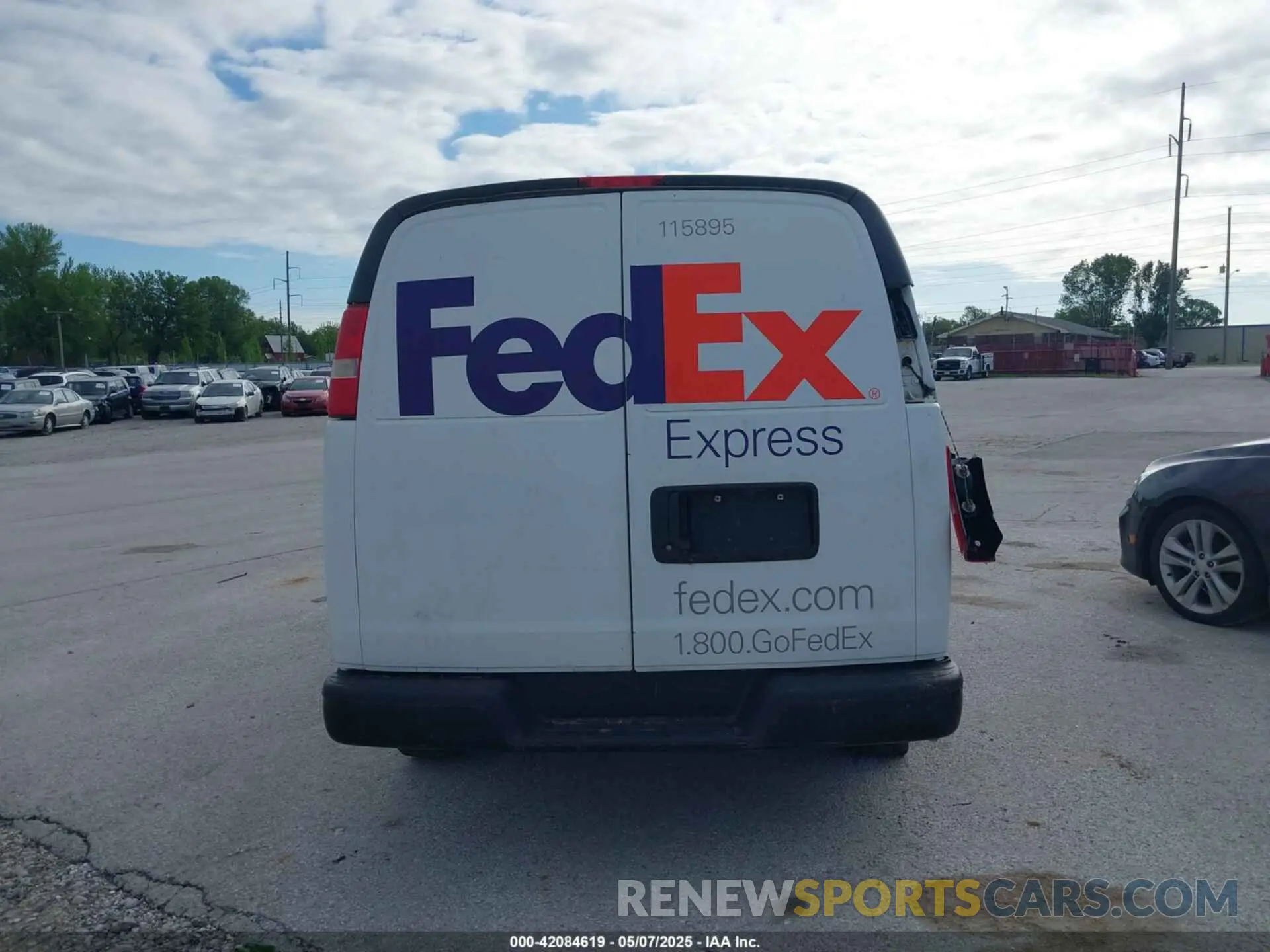 16 Photograph of a damaged car 1GCWGAF16K1370538 CHEVROLET EXPRESS 2500 2019
