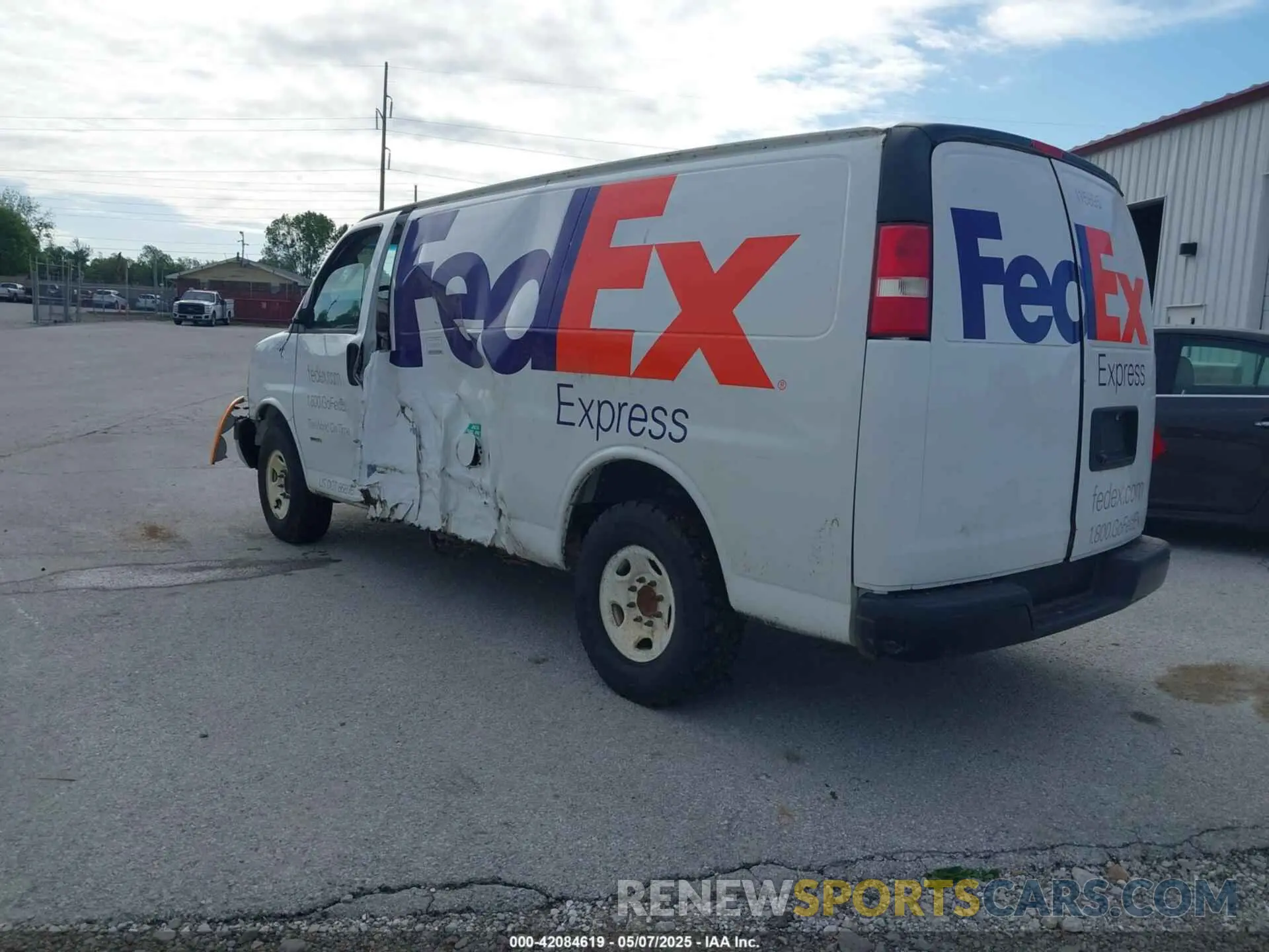 3 Photograph of a damaged car 1GCWGAF16K1370538 CHEVROLET EXPRESS 2500 2019