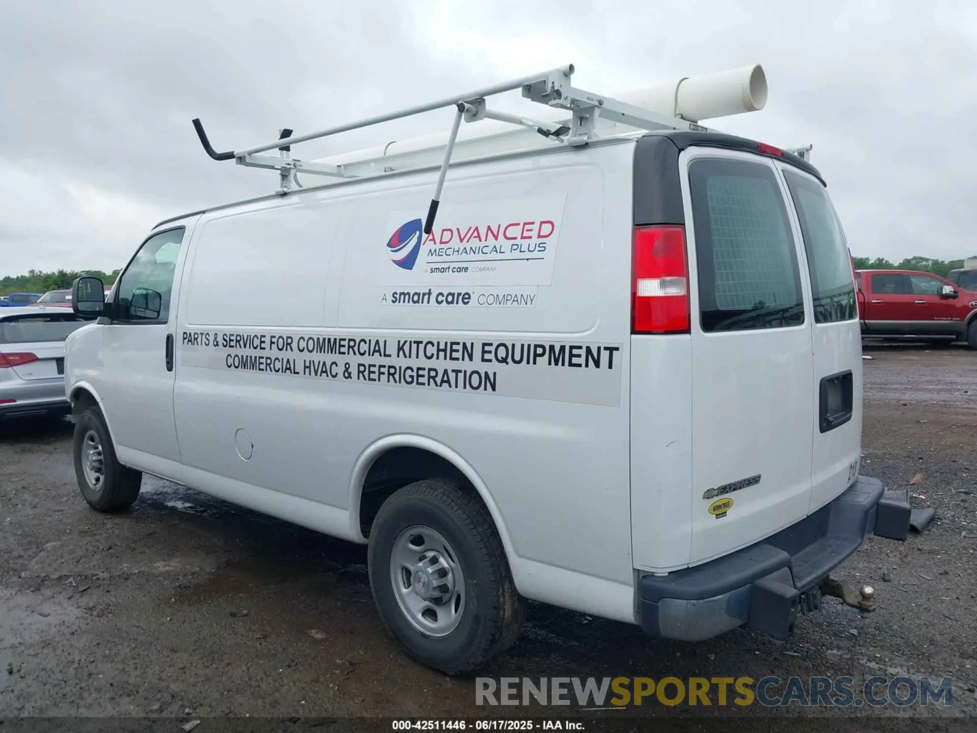 3 Photograph of a damaged car 1GCWGAFG0K1371107 CHEVROLET EXPRESS 2500 2019