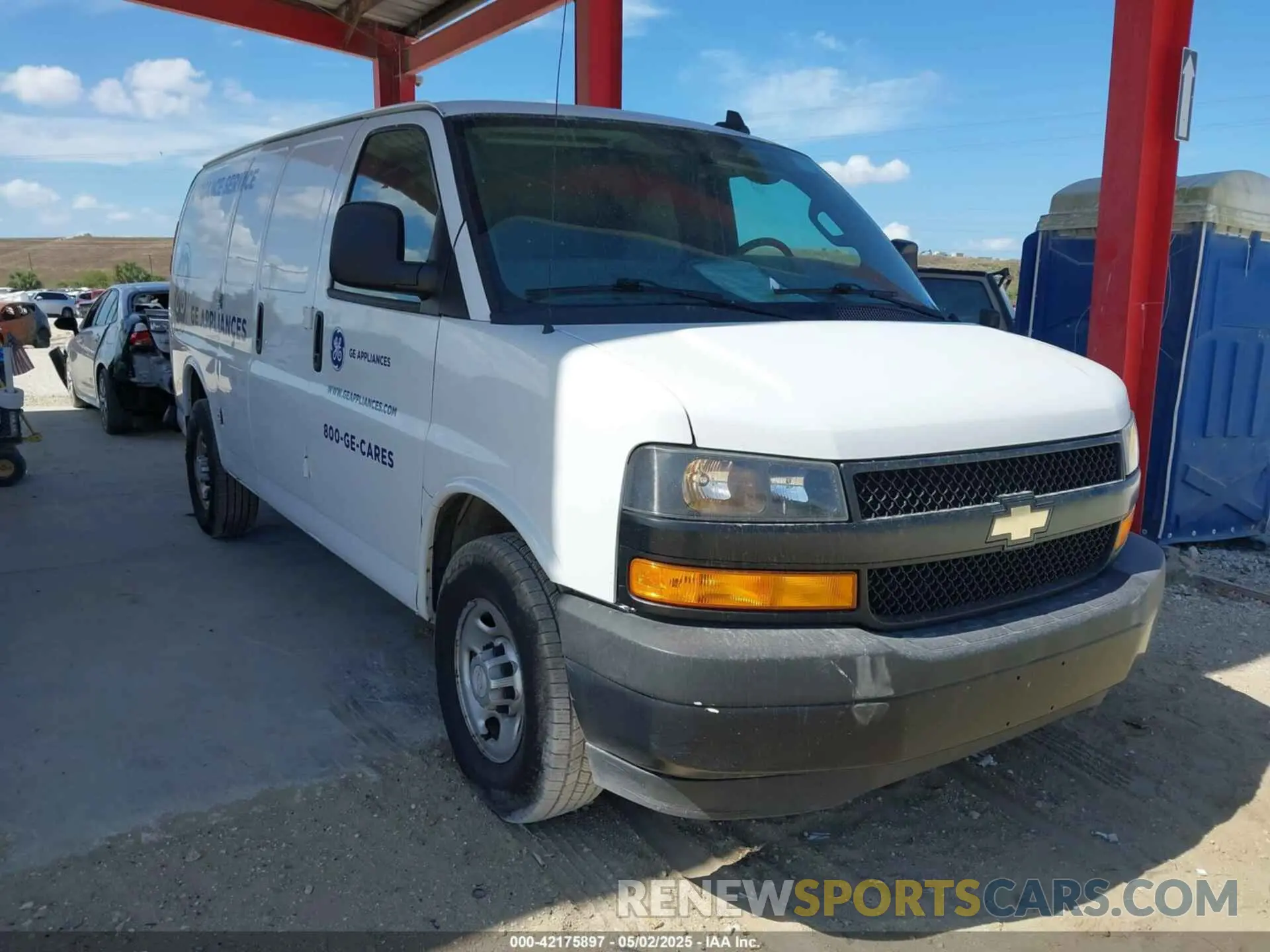 1 Photograph of a damaged car 1GCWGAFG1K1232961 CHEVROLET EXPRESS 2500 2019