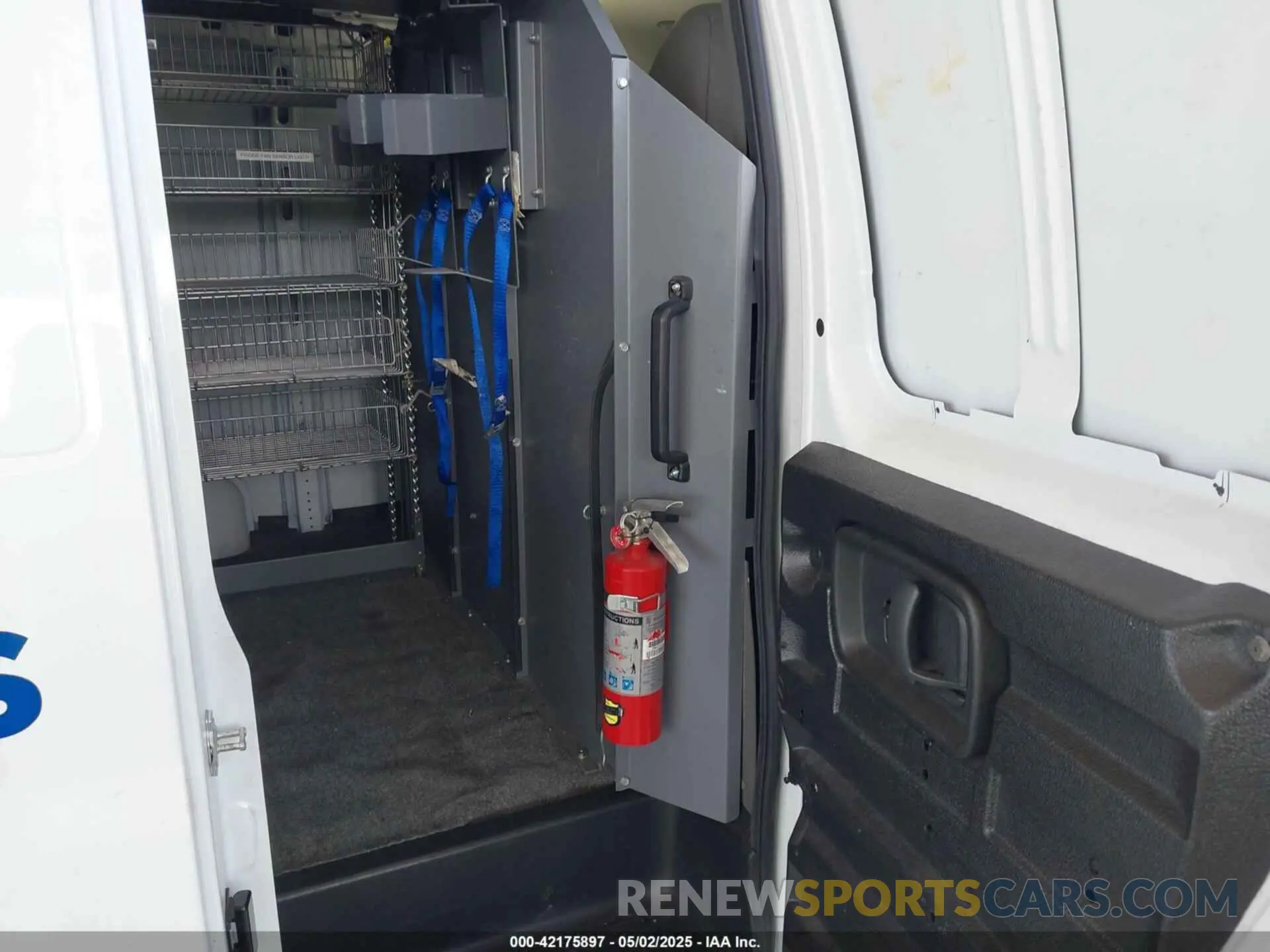 8 Photograph of a damaged car 1GCWGAFG1K1232961 CHEVROLET EXPRESS 2500 2019