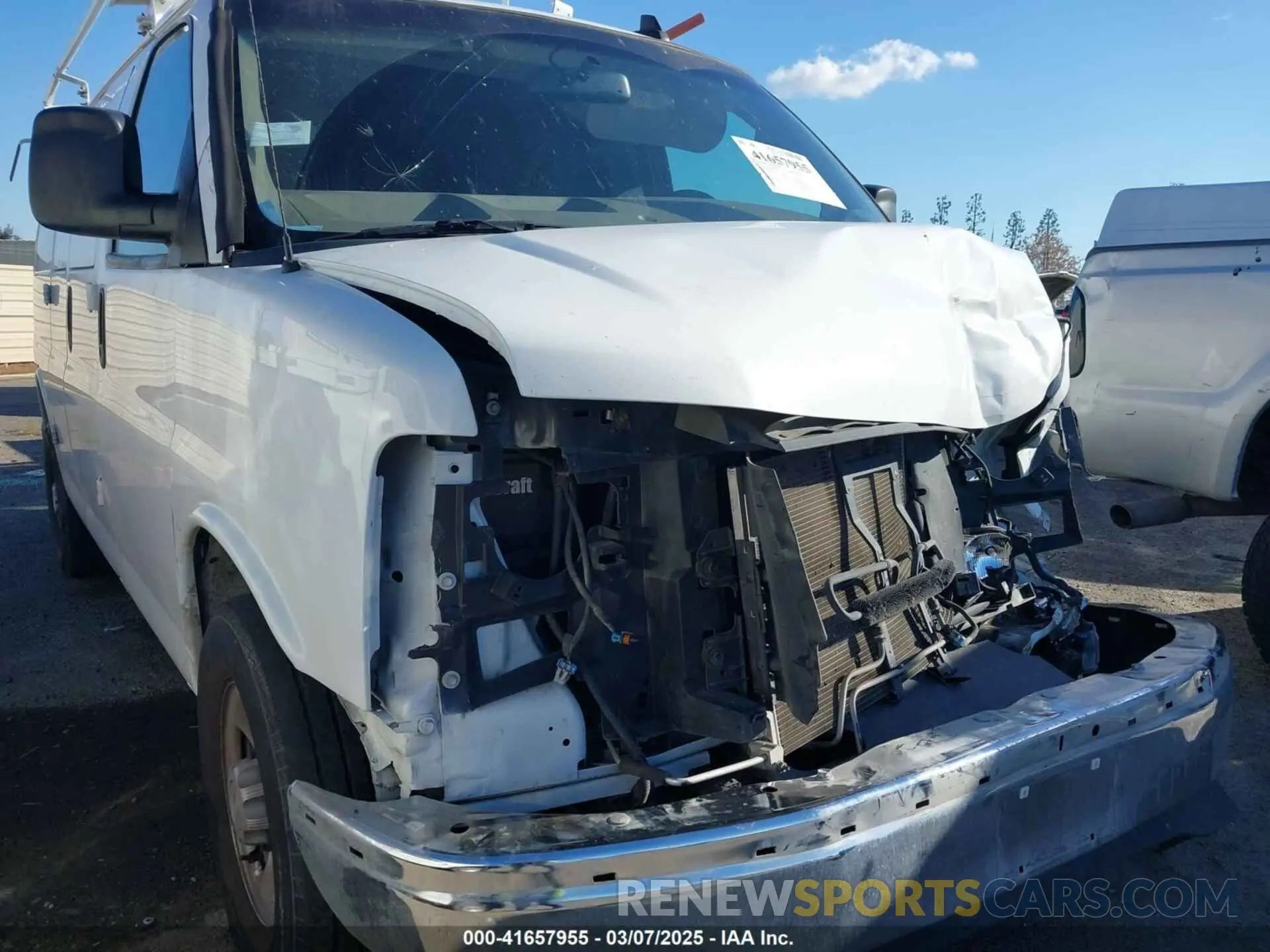 18 Photograph of a damaged car 1GCWGAFG1K1356664 CHEVROLET EXPRESS 2500 2019