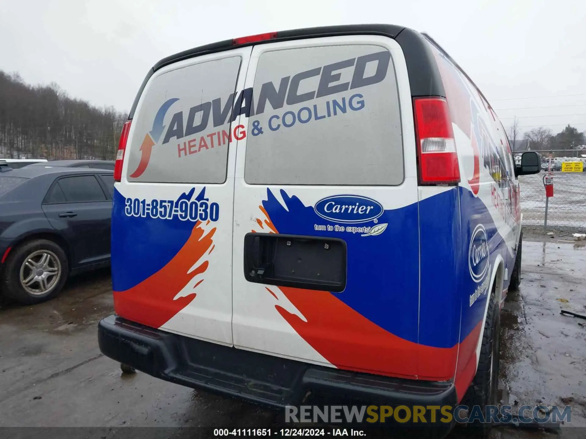 16 Photograph of a damaged car 1GCWGAFG4K1371269 CHEVROLET EXPRESS 2500 2019