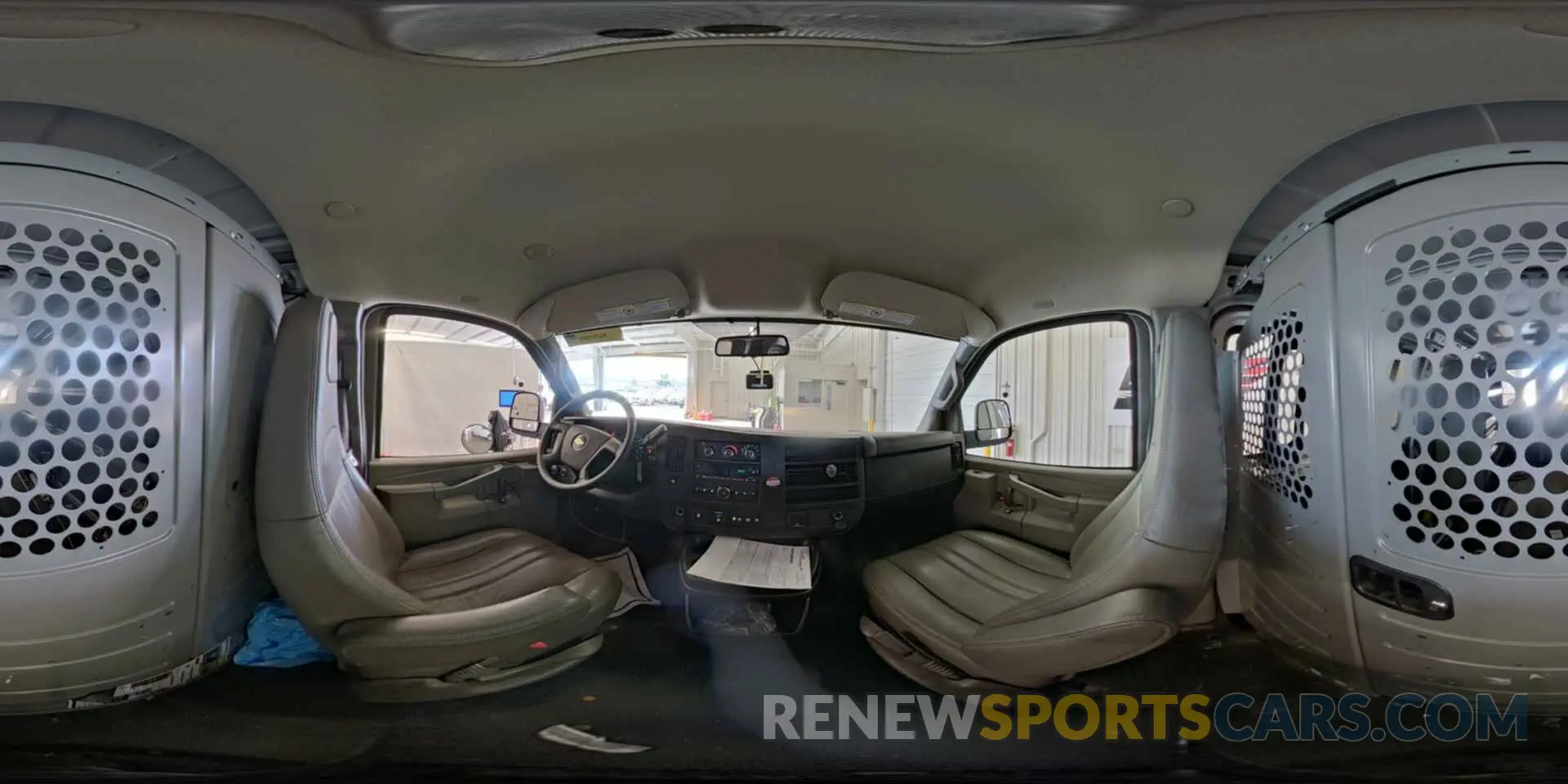 32 Photograph of a damaged car 1GCWGAFG5K1205939 CHEVROLET EXPRESS 2500 2019