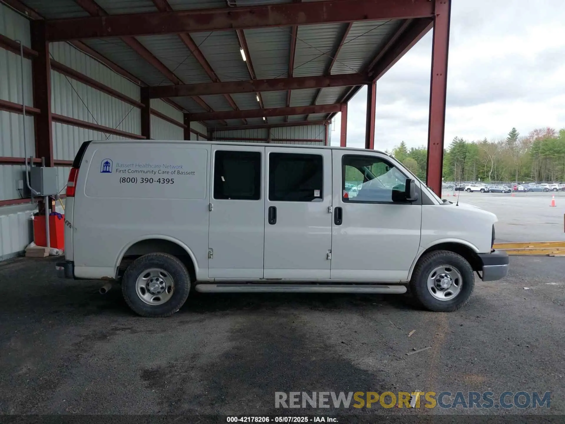 13 Photograph of a damaged car 1GCWGAFG5K1218772 CHEVROLET EXPRESS 2500 2019