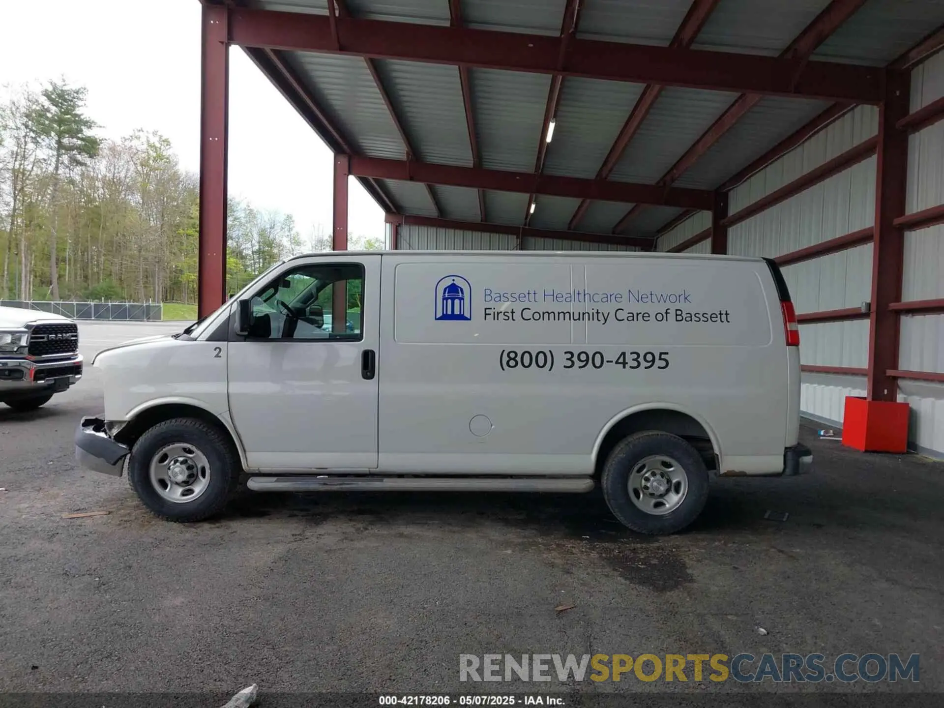 14 Photograph of a damaged car 1GCWGAFG5K1218772 CHEVROLET EXPRESS 2500 2019