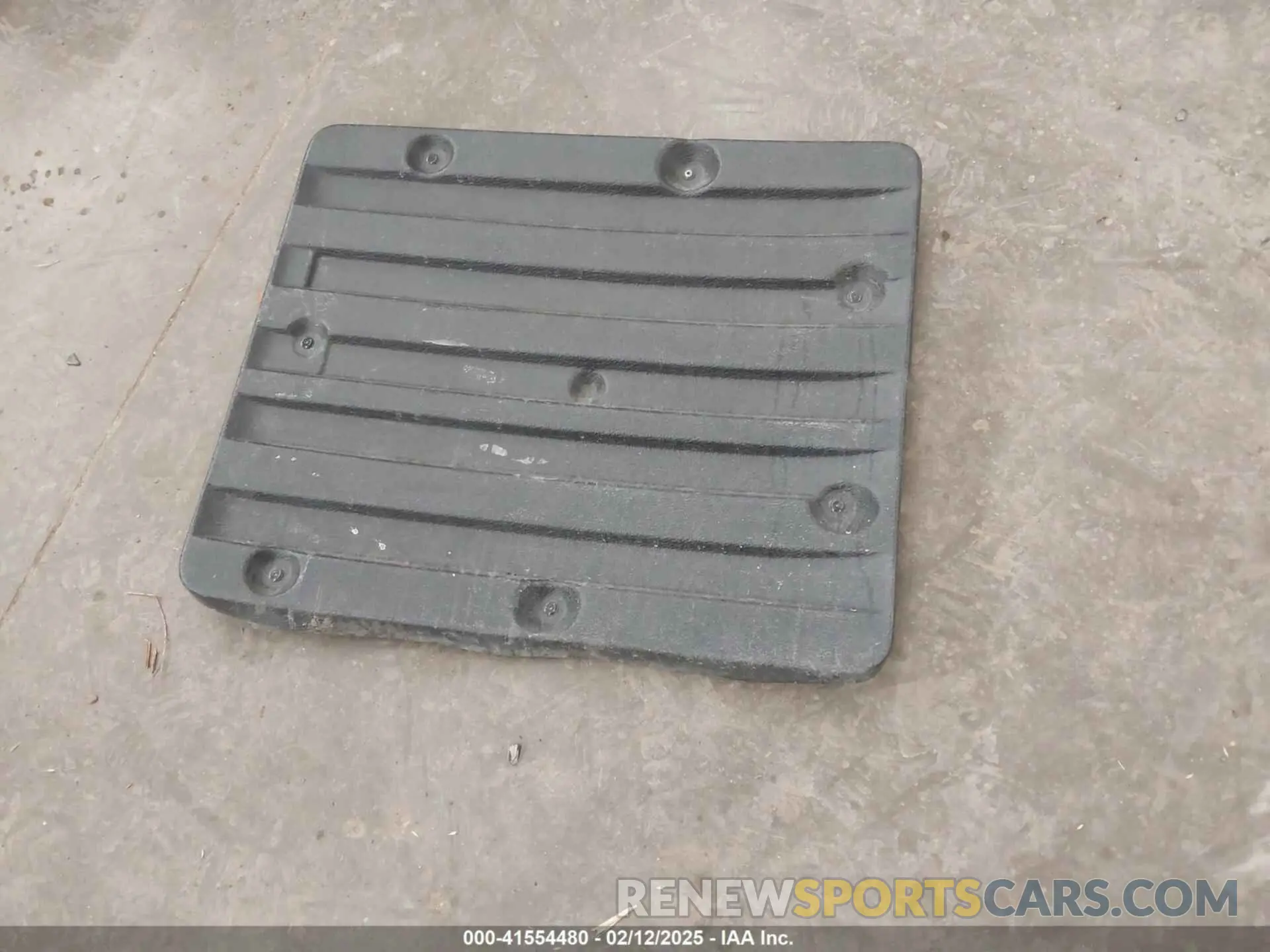 12 Photograph of a damaged car 1GCWGAFG5K1321545 CHEVROLET EXPRESS 2500 2019