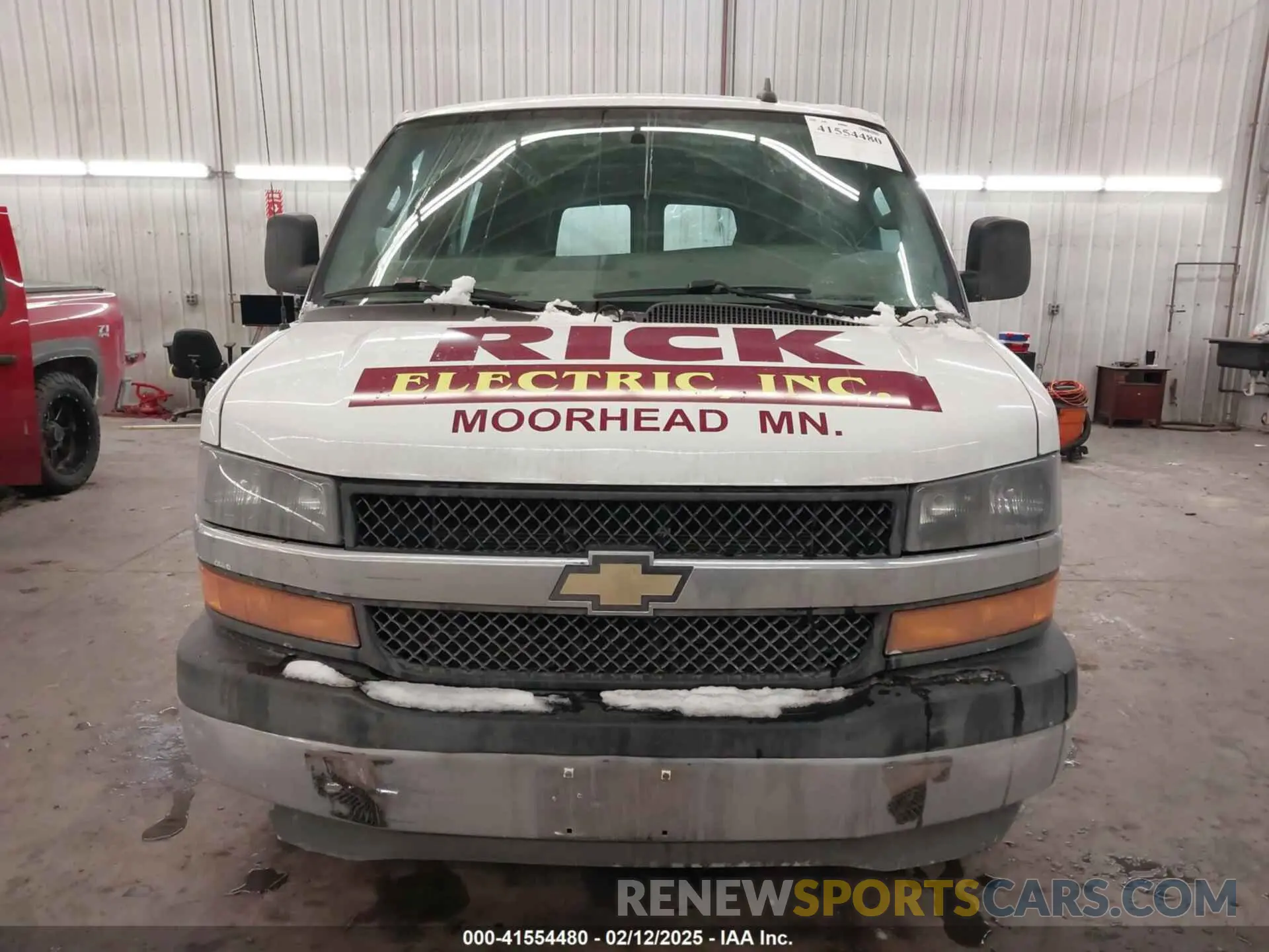 13 Photograph of a damaged car 1GCWGAFG5K1321545 CHEVROLET EXPRESS 2500 2019