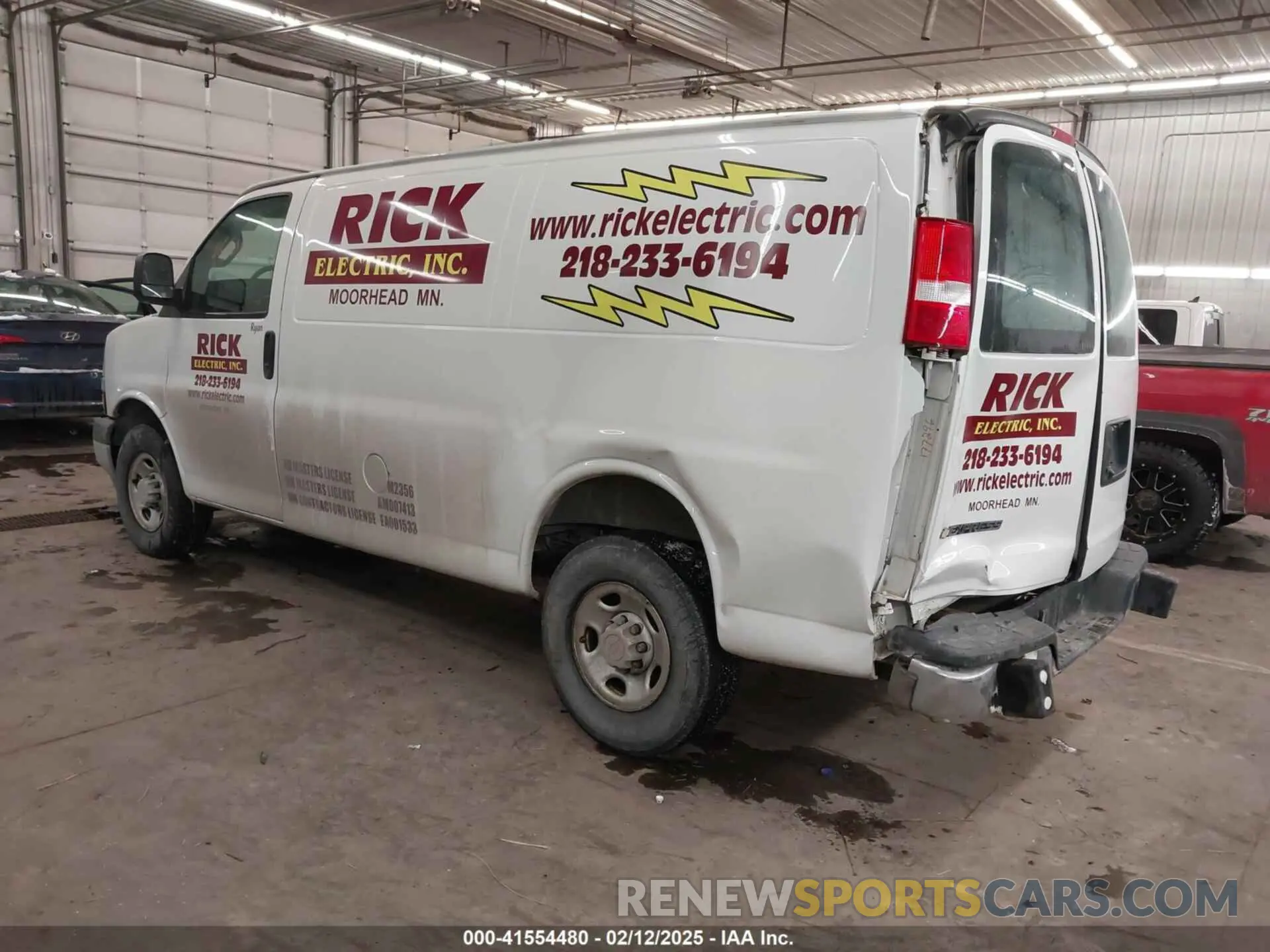 3 Photograph of a damaged car 1GCWGAFG5K1321545 CHEVROLET EXPRESS 2500 2019