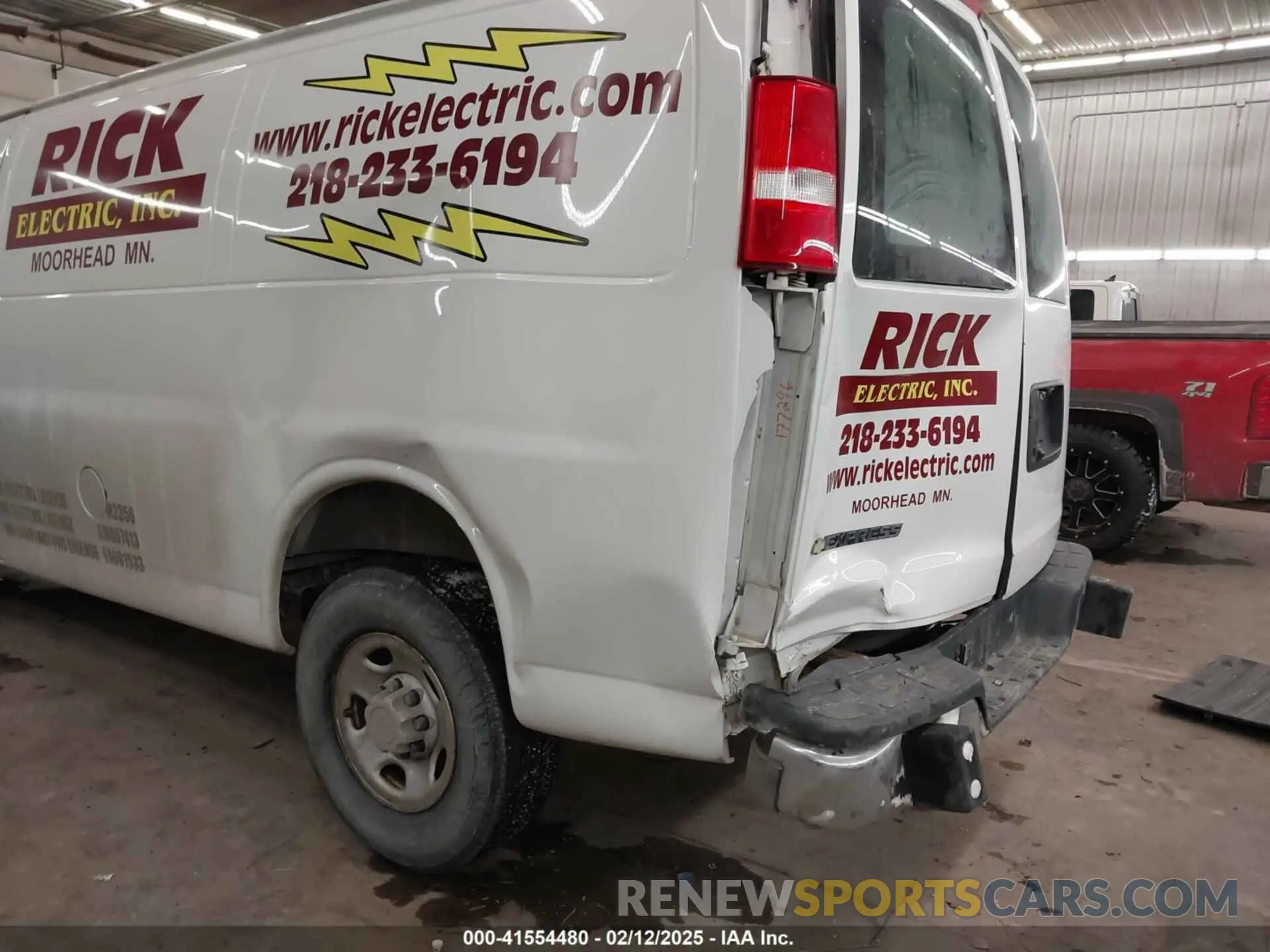 6 Photograph of a damaged car 1GCWGAFG5K1321545 CHEVROLET EXPRESS 2500 2019