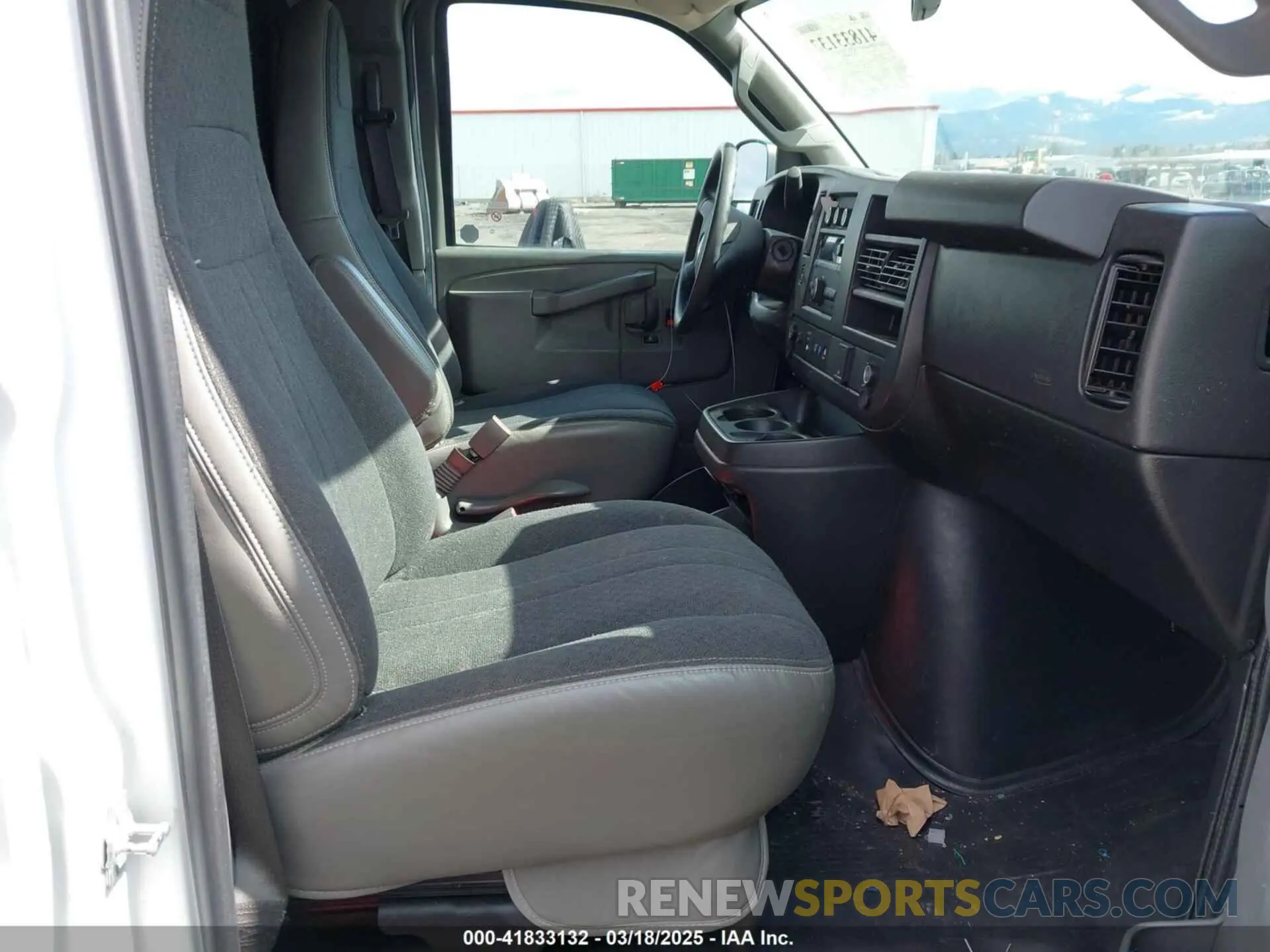 5 Photograph of a damaged car 1GCWGAFG5K1341990 CHEVROLET EXPRESS 2500 2019