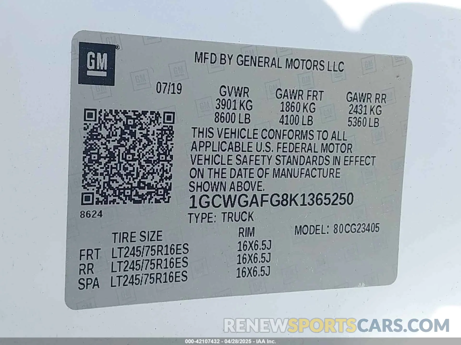 9 Photograph of a damaged car 1GCWGAFG8K1365250 CHEVROLET EXPRESS 2500 2019