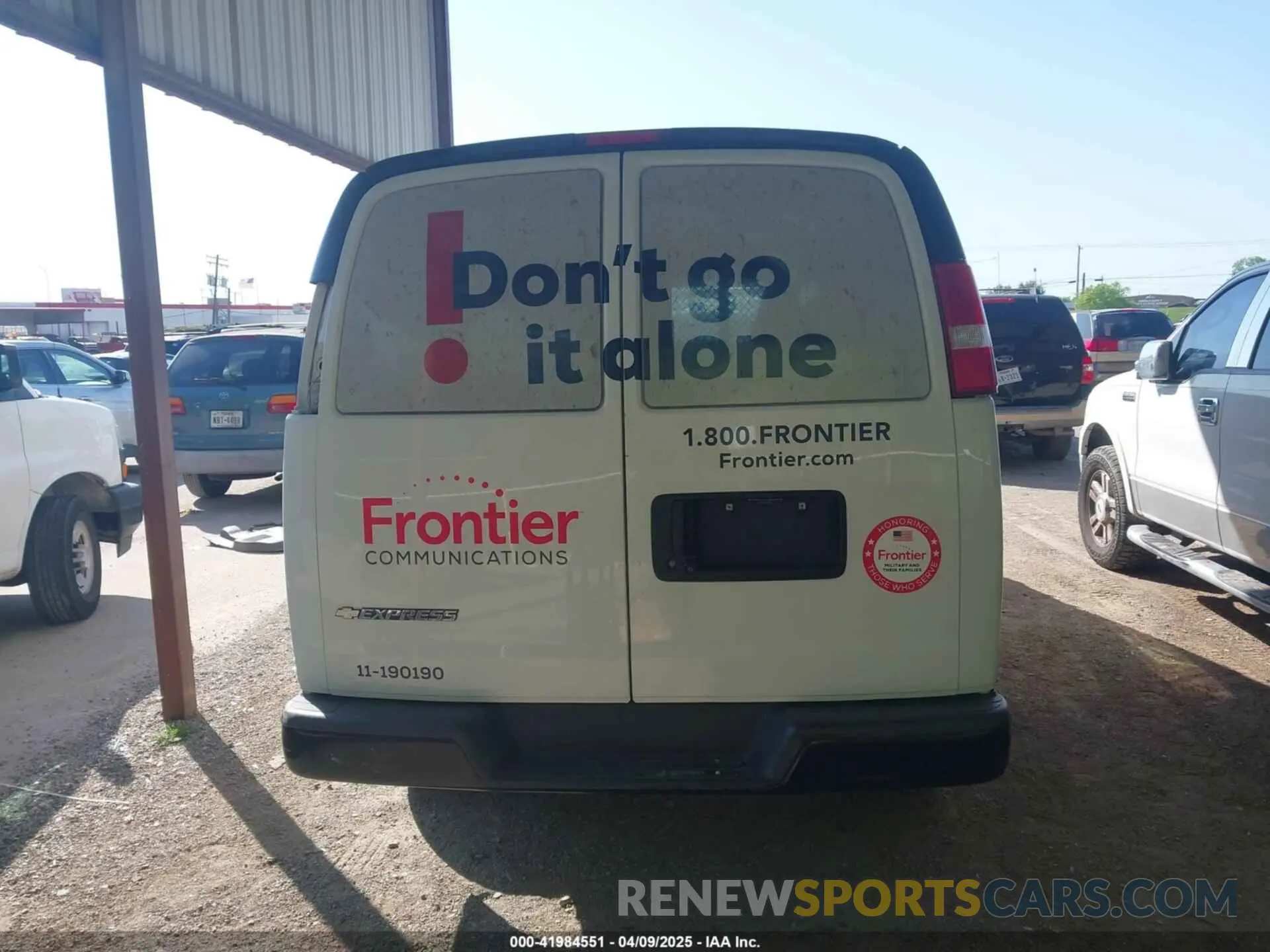 17 Photograph of a damaged car 1GCWGAFP0K1163129 CHEVROLET EXPRESS 2500 2019