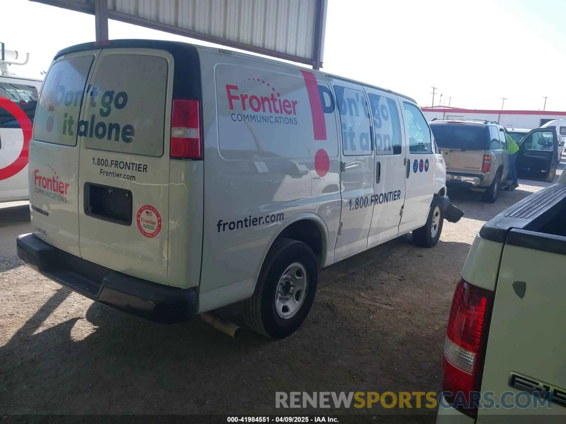4 Photograph of a damaged car 1GCWGAFP0K1163129 CHEVROLET EXPRESS 2500 2019