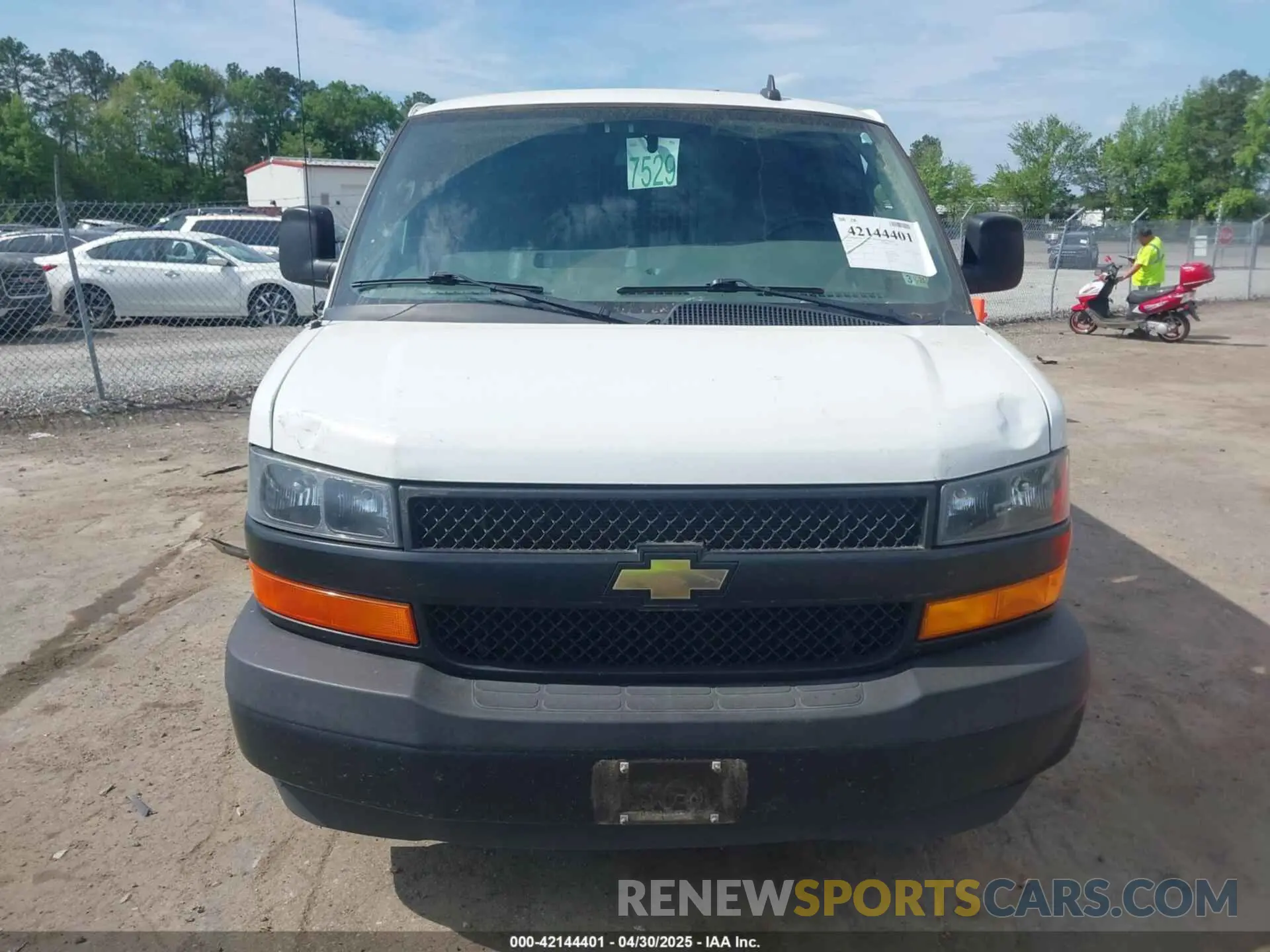 12 Photograph of a damaged car 1GCWGAFP2K1241541 CHEVROLET EXPRESS 2500 2019