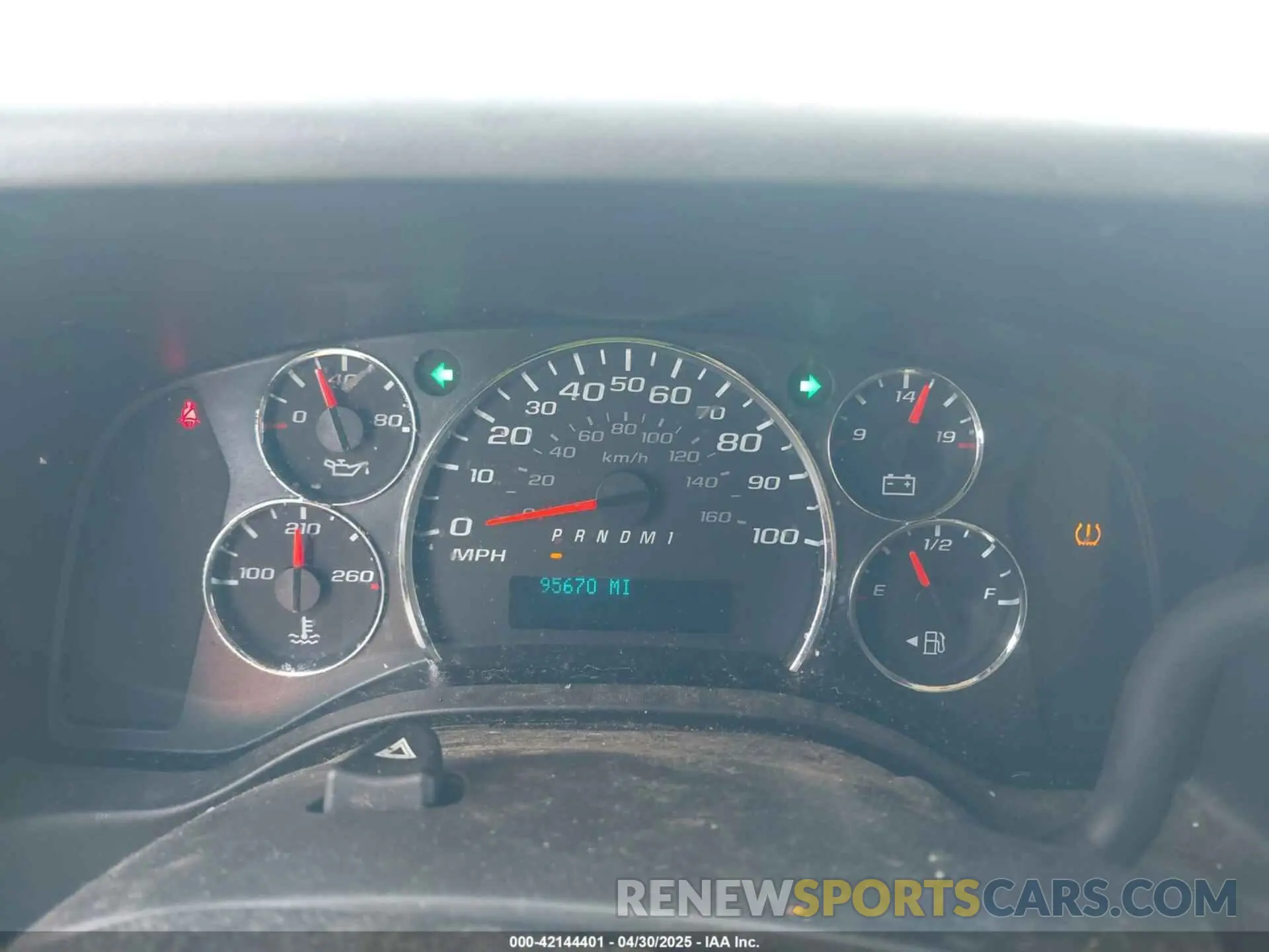 7 Photograph of a damaged car 1GCWGAFP2K1241541 CHEVROLET EXPRESS 2500 2019