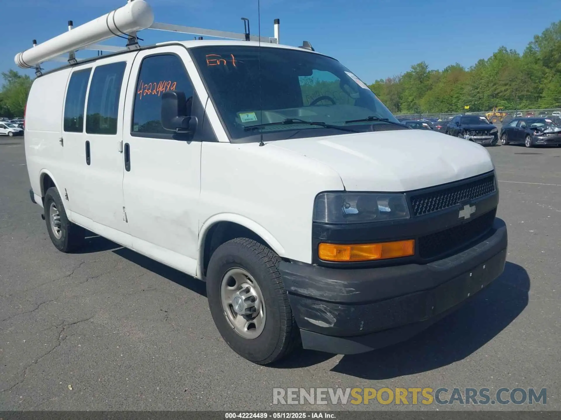 1 Photograph of a damaged car 1GCWGAFP2K1251874 CHEVROLET EXPRESS 2500 2019