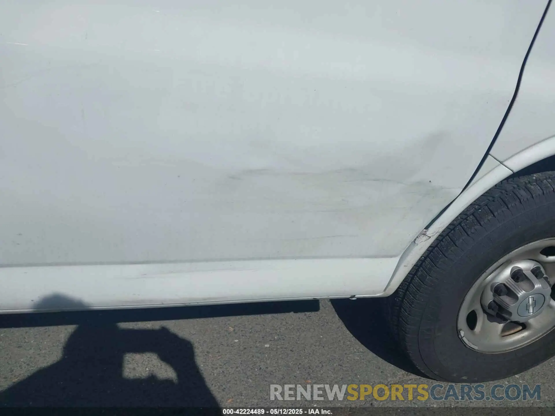 12 Photograph of a damaged car 1GCWGAFP2K1251874 CHEVROLET EXPRESS 2500 2019