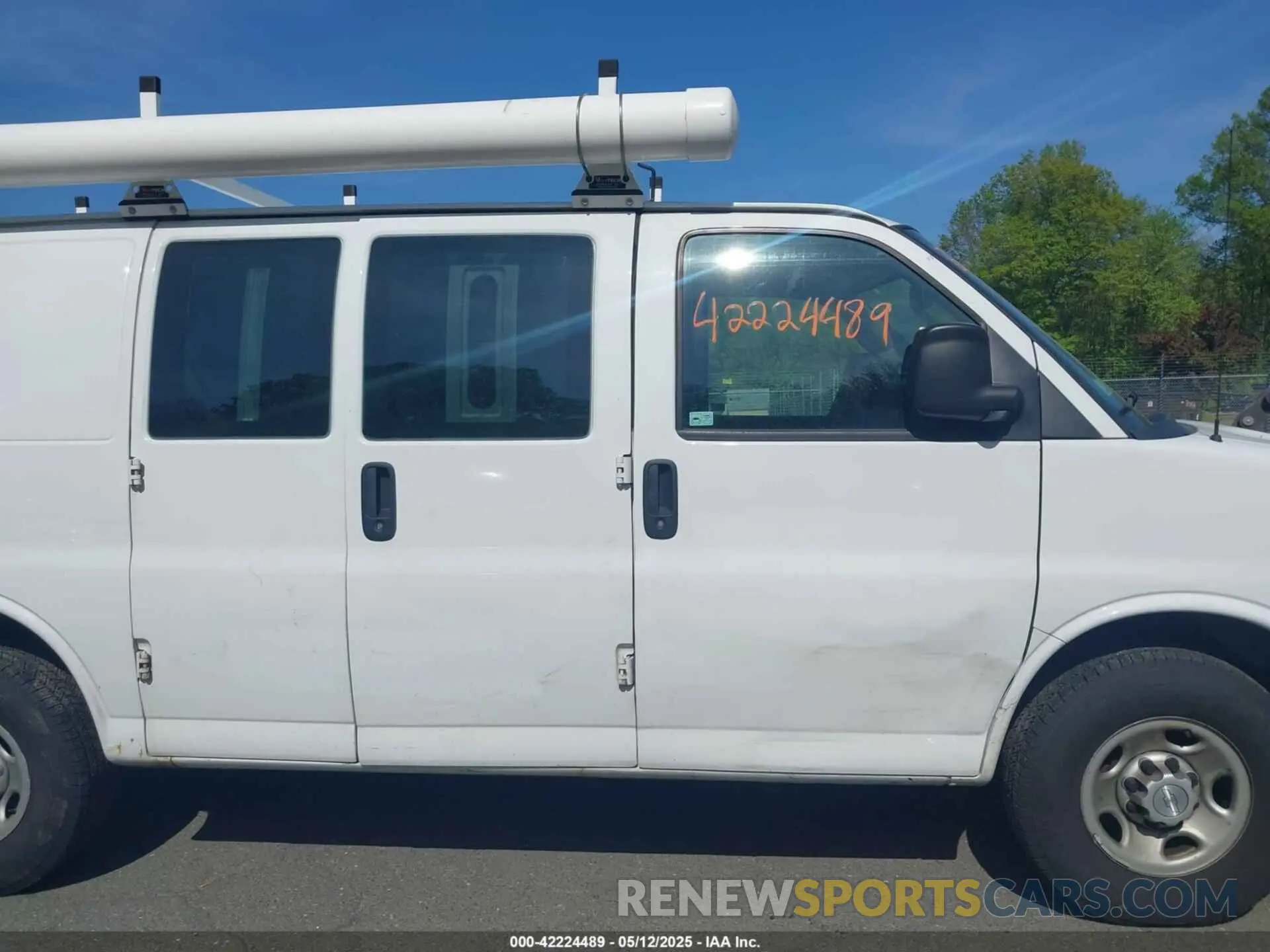14 Photograph of a damaged car 1GCWGAFP2K1251874 CHEVROLET EXPRESS 2500 2019