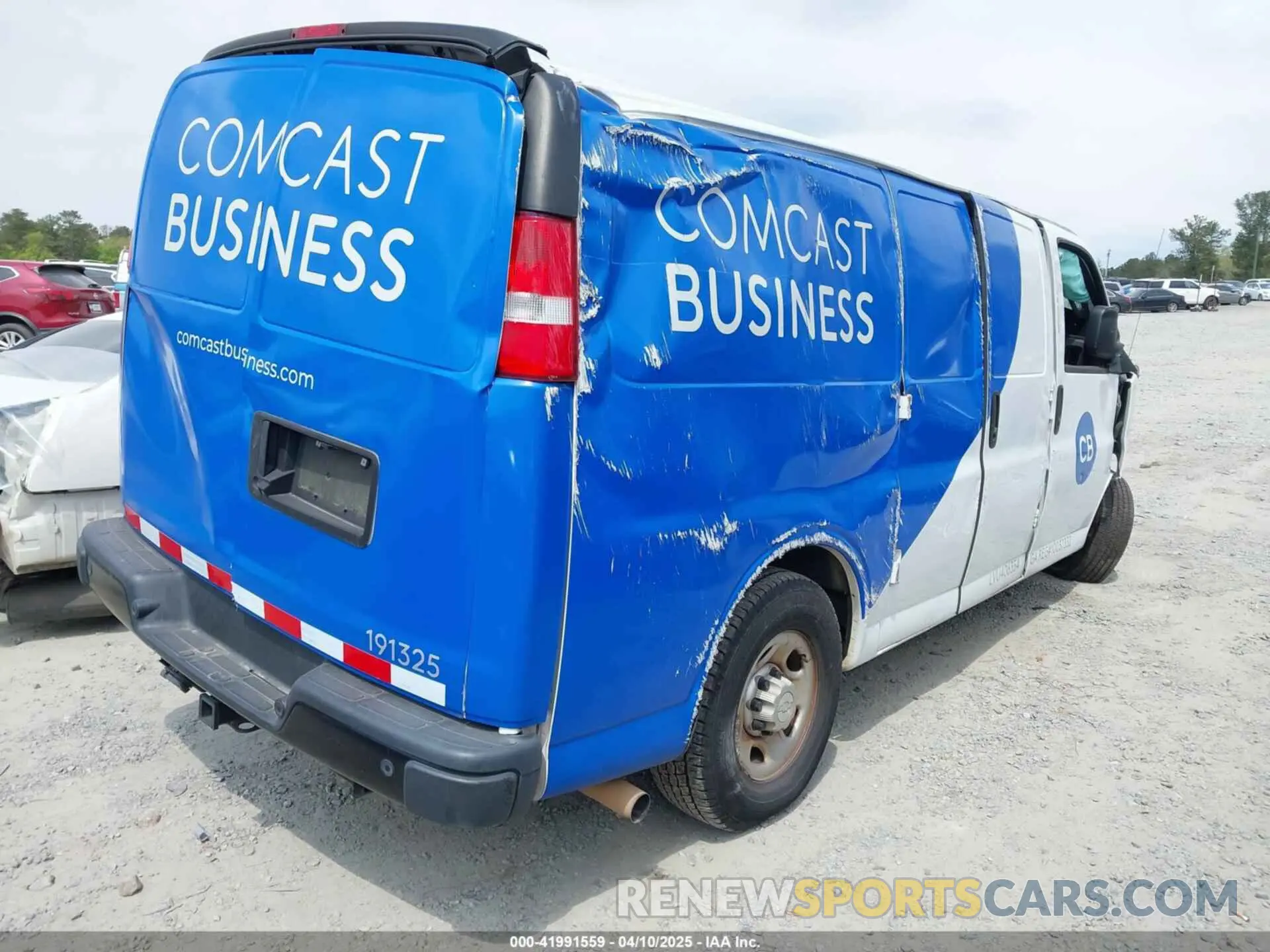 4 Photograph of a damaged car 1GCWGAFP2K1347973 CHEVROLET EXPRESS 2500 2019