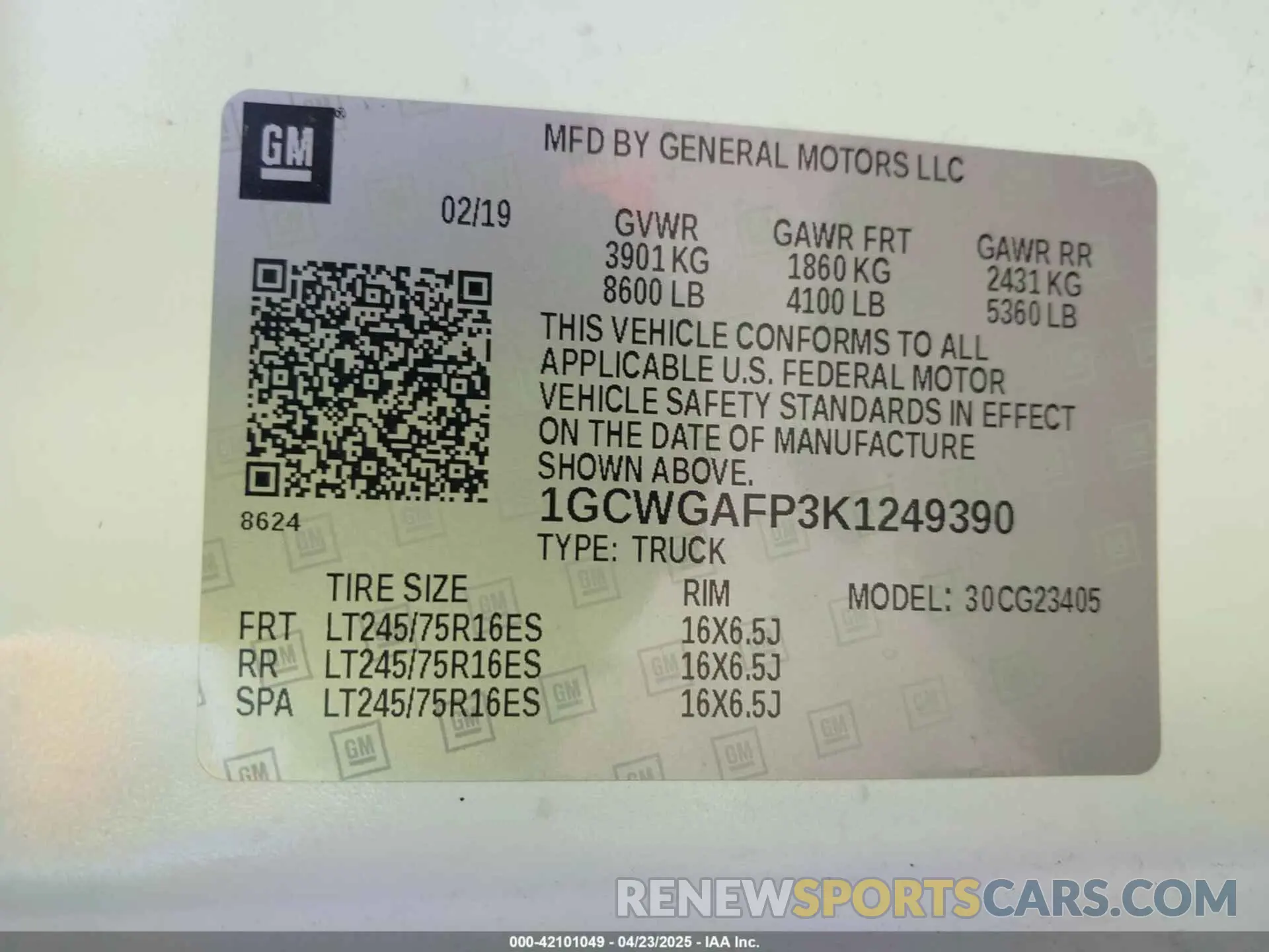 9 Photograph of a damaged car 1GCWGAFP3K1249390 CHEVROLET EXPRESS 2500 2019