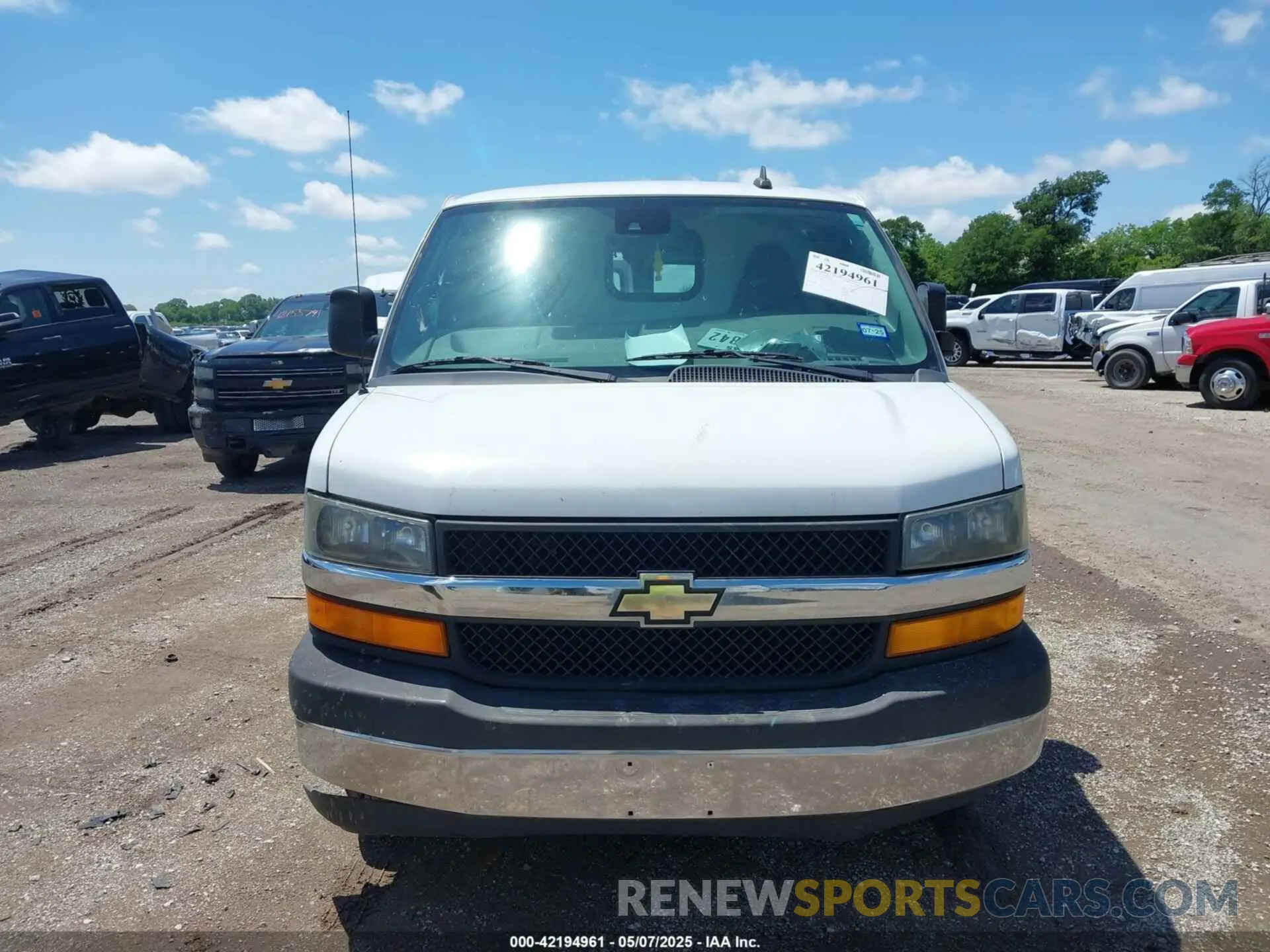 12 Photograph of a damaged car 1GCWGAFP6K1368910 CHEVROLET EXPRESS 2500 2019