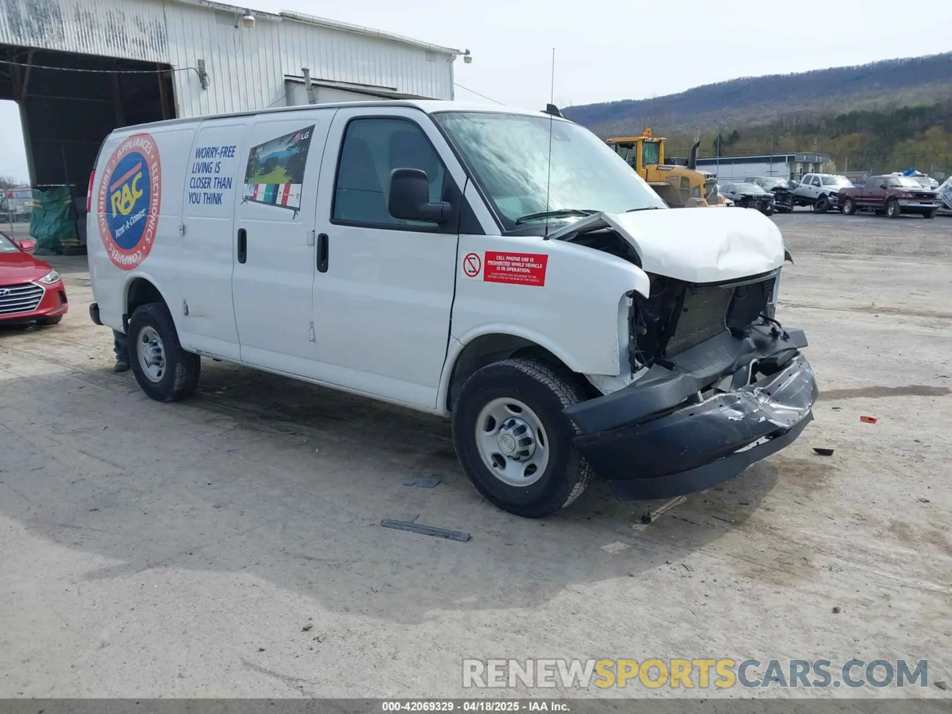 1 Photograph of a damaged car 1GCWGAFP6K1369099 CHEVROLET EXPRESS 2500 2019